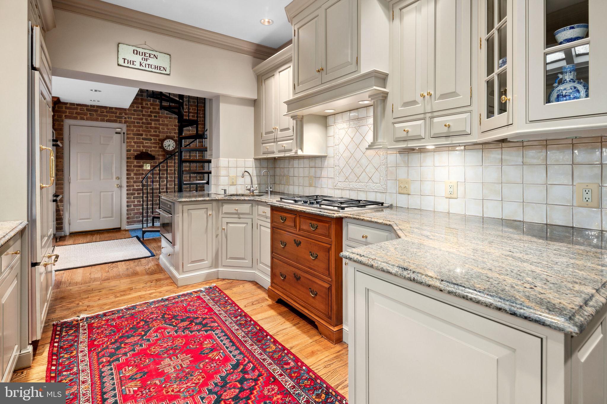 MT VERNON ON THE POTOMAC - Residential