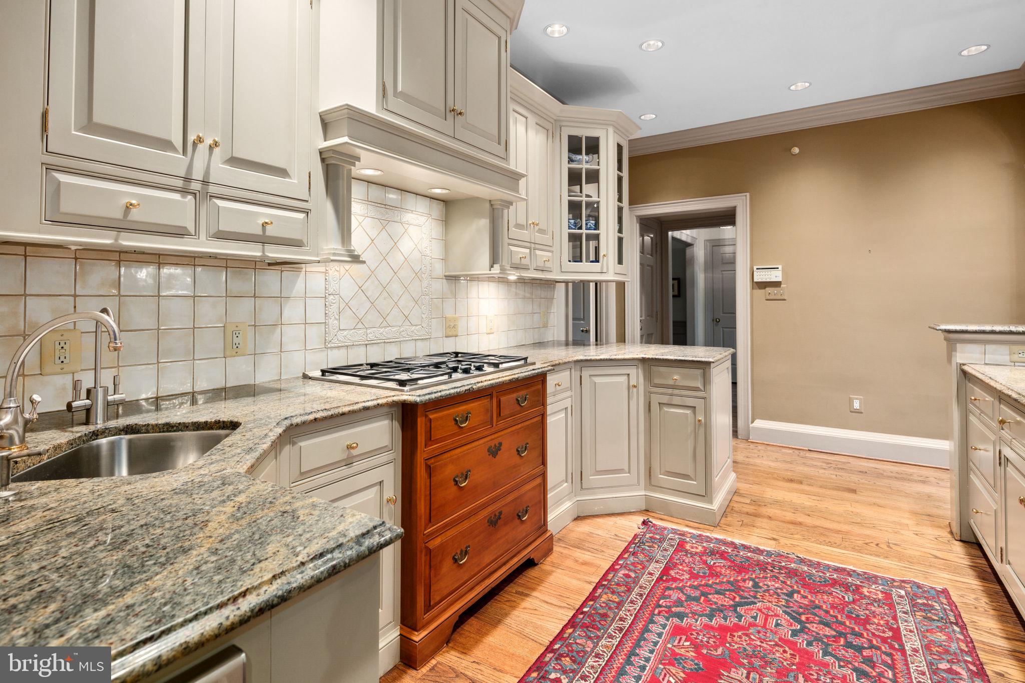 MT VERNON ON THE POTOMAC - Residential