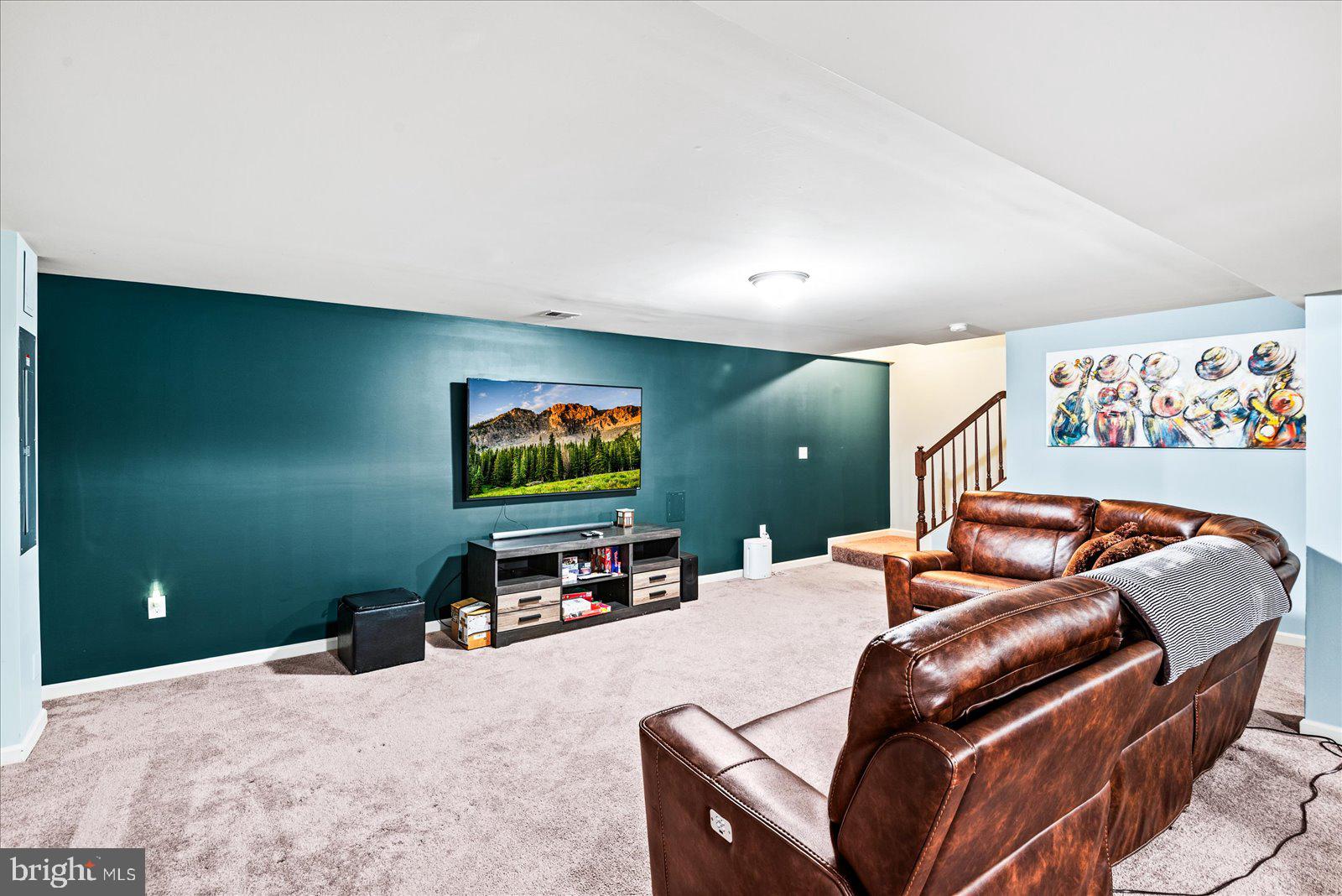 COLONIAL FORGE - Residential