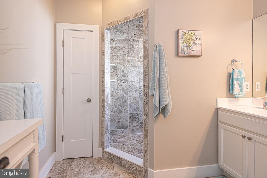 RIVER RUN - Residential