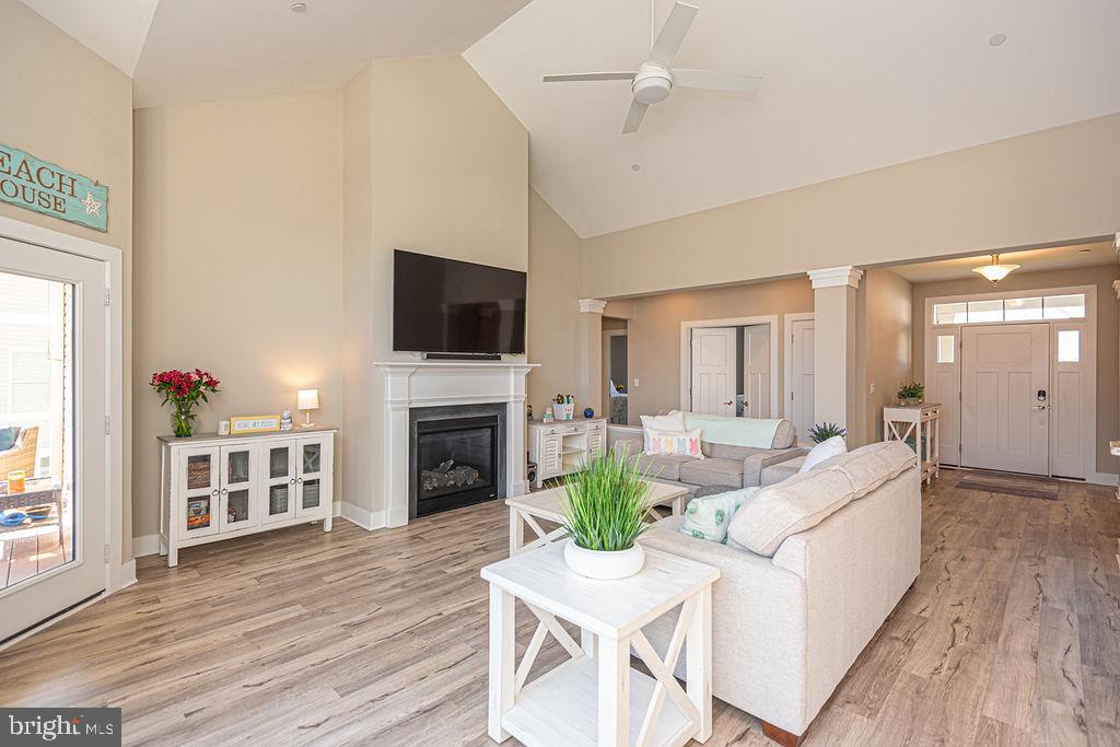 RIVER RUN - Residential