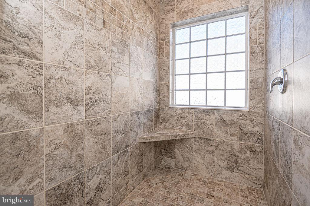 RIVER RUN - Residential