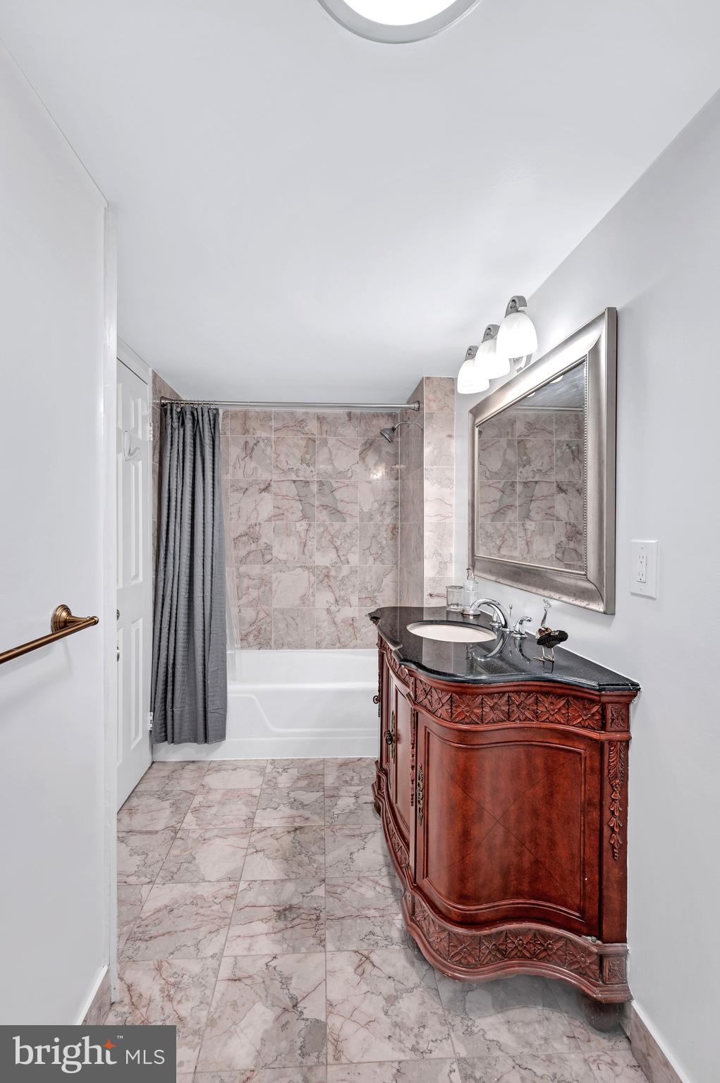 THE FORUM - Residential