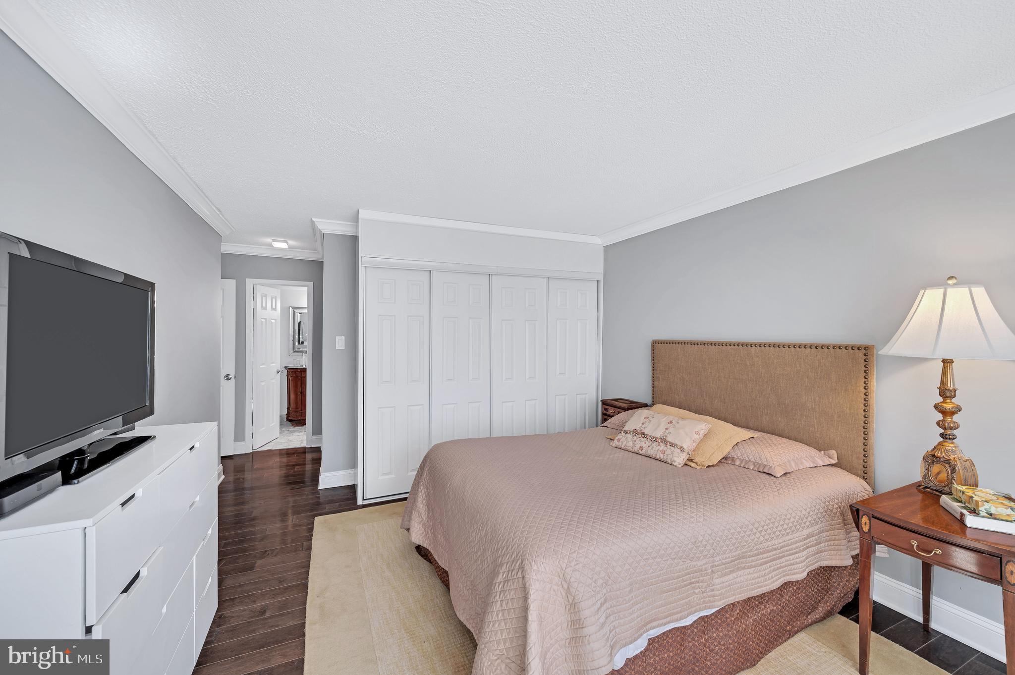 THE FORUM - Residential