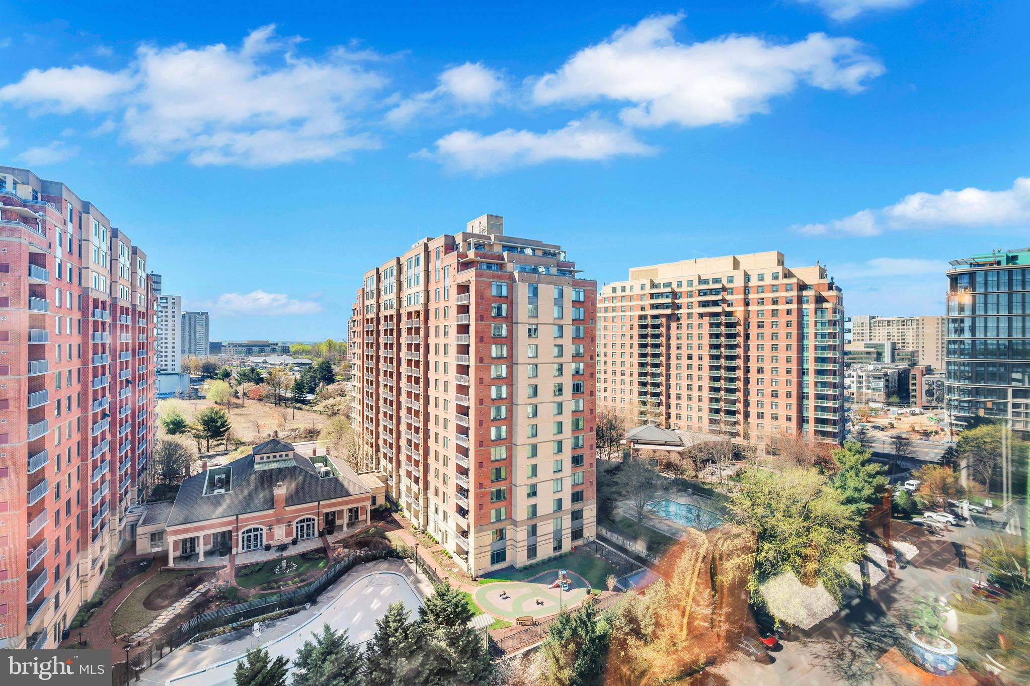 THE FORUM - Residential