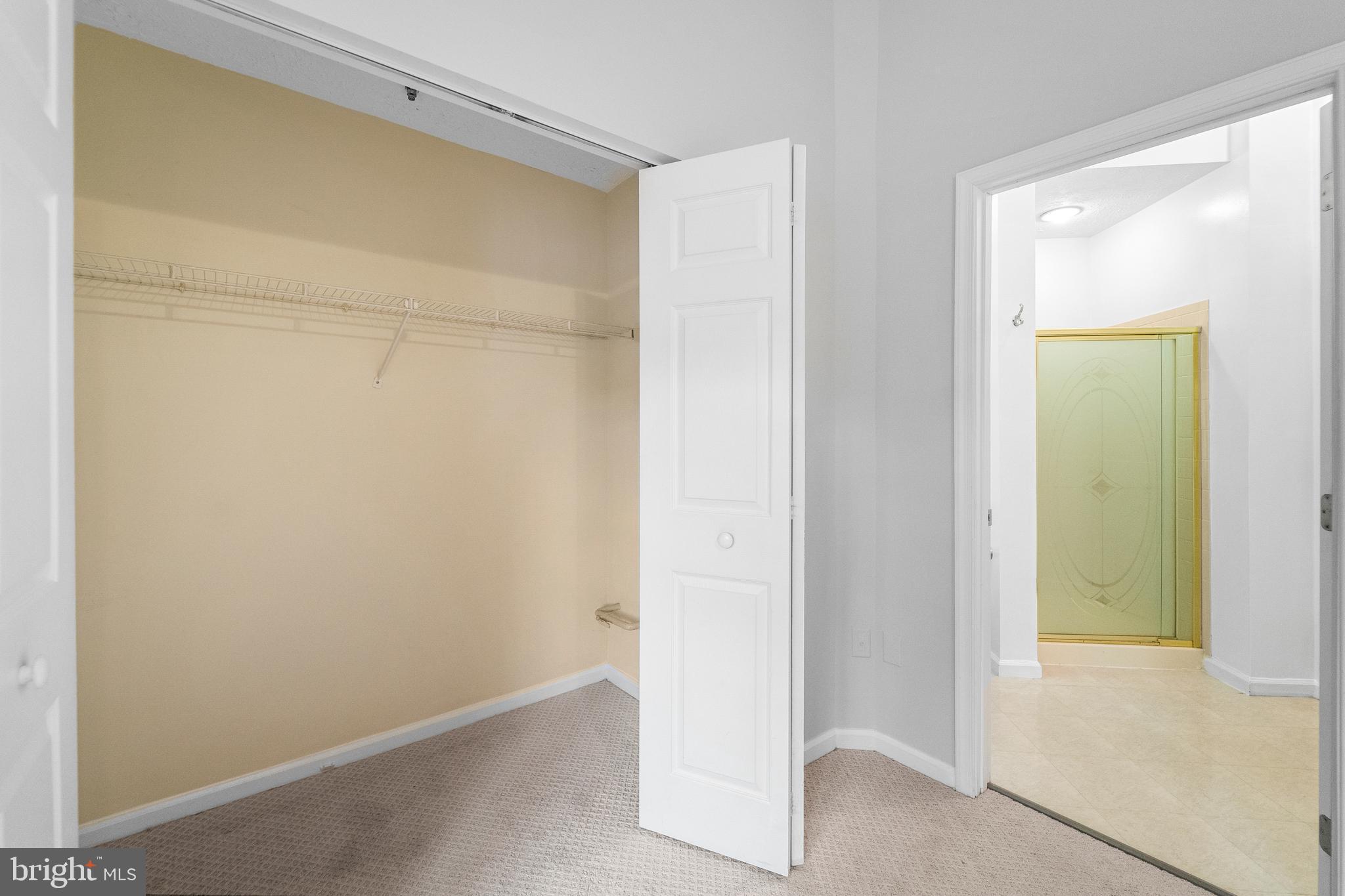 WATERS EDGE AT NORTH LAKE - Residential