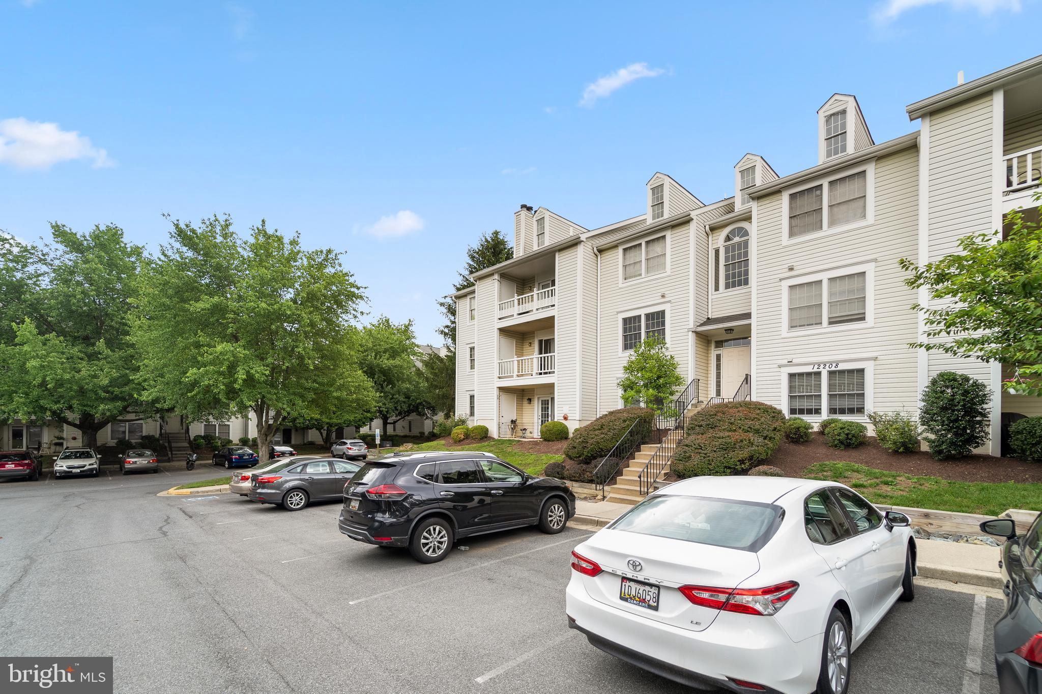 WATERS EDGE AT NORTH LAKE - Residential