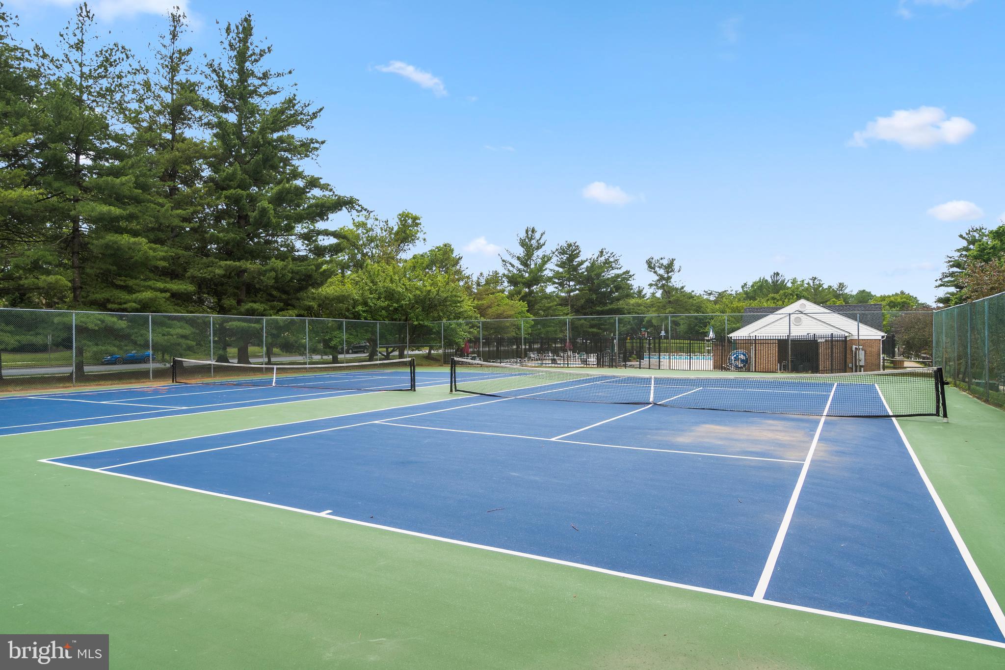 WATERS EDGE AT NORTH LAKE - Residential
