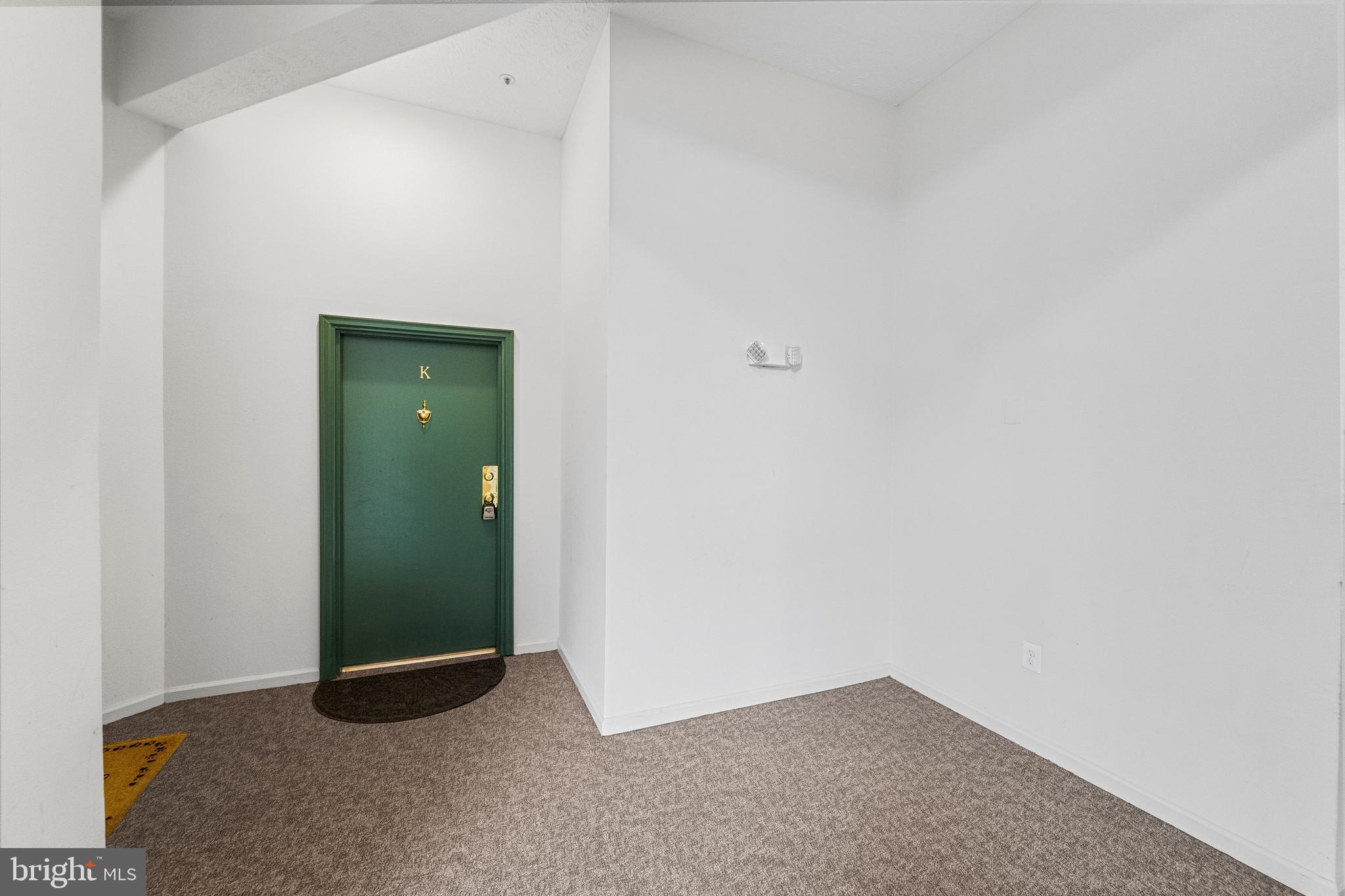 WATERS EDGE AT NORTH LAKE - Residential