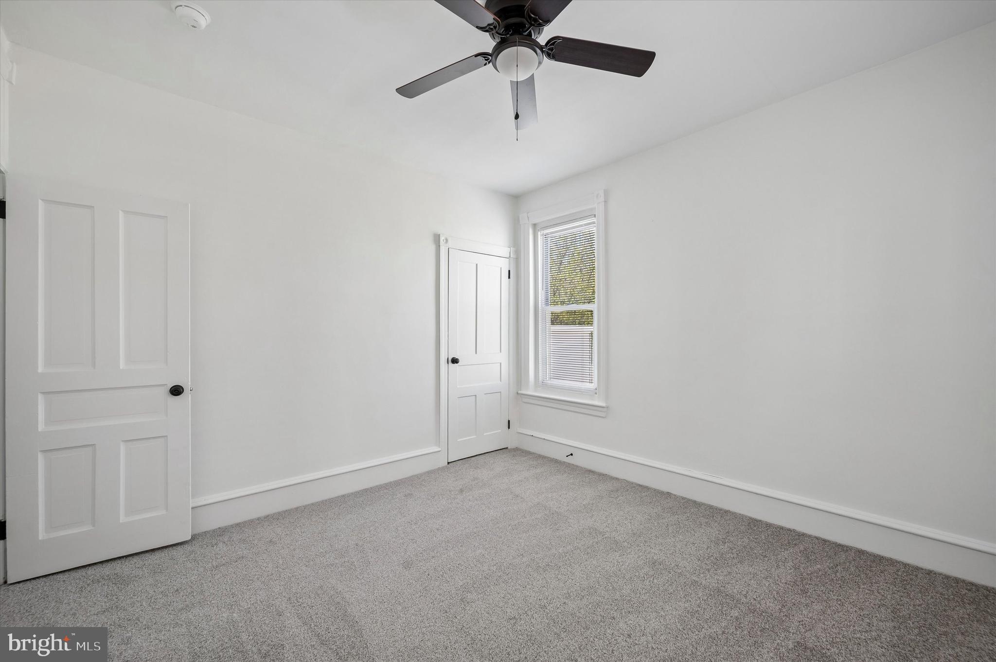 ROXBOROUGH - Residential