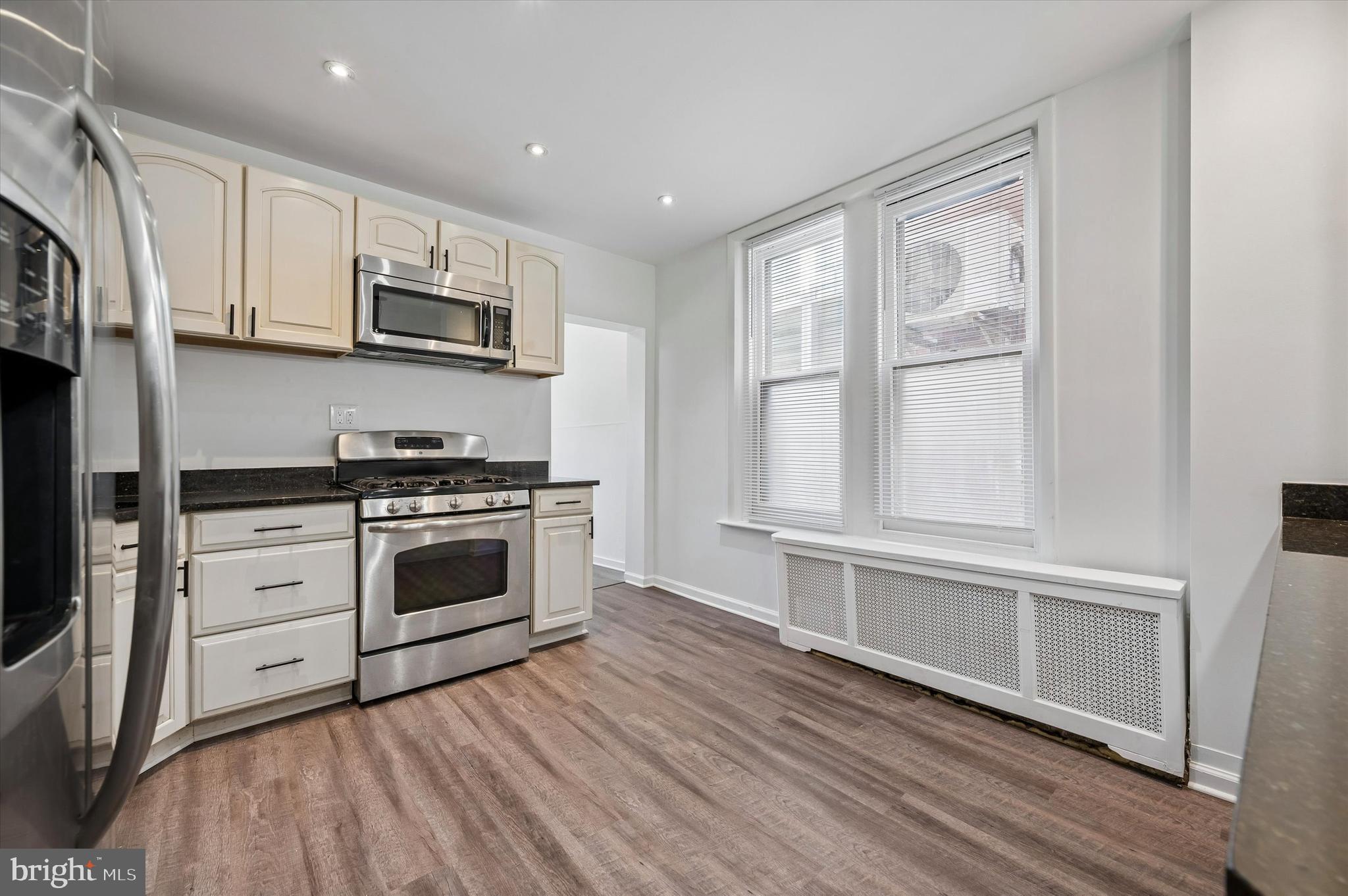 ROXBOROUGH - Residential