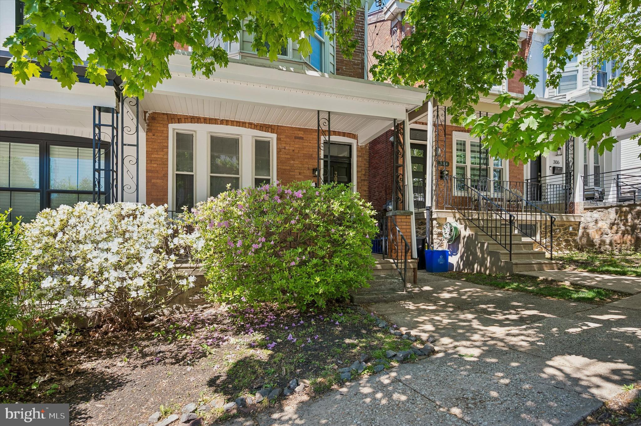 ROXBOROUGH - Residential