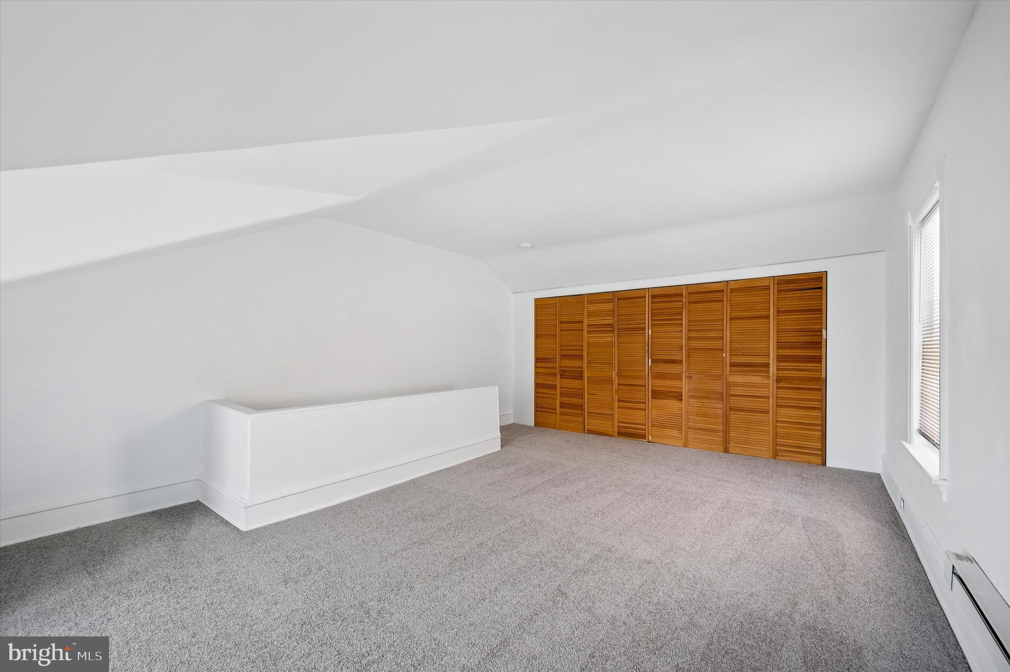 ROXBOROUGH - Residential