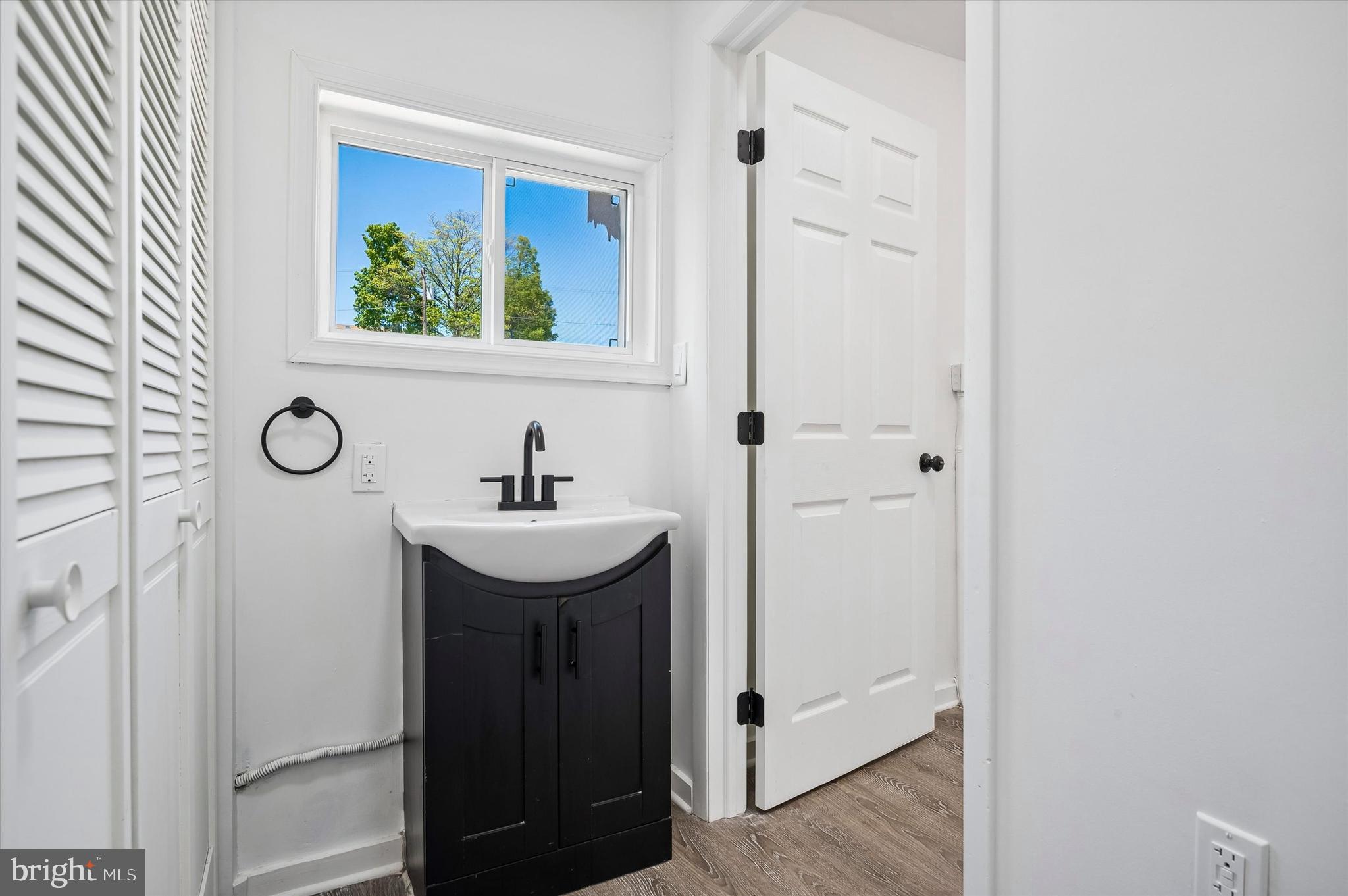 ROXBOROUGH - Residential