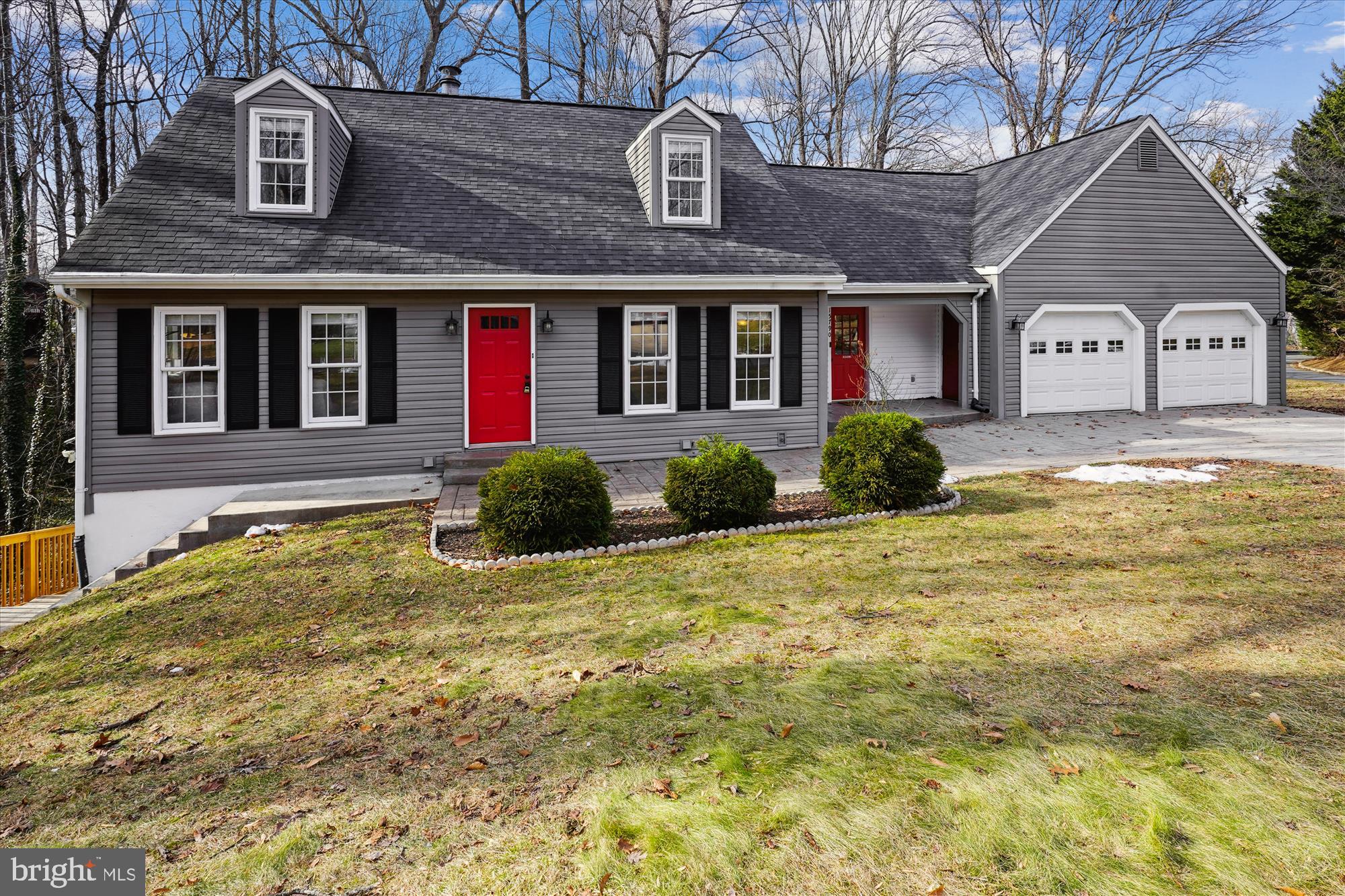 MONTCLAIR - Residential