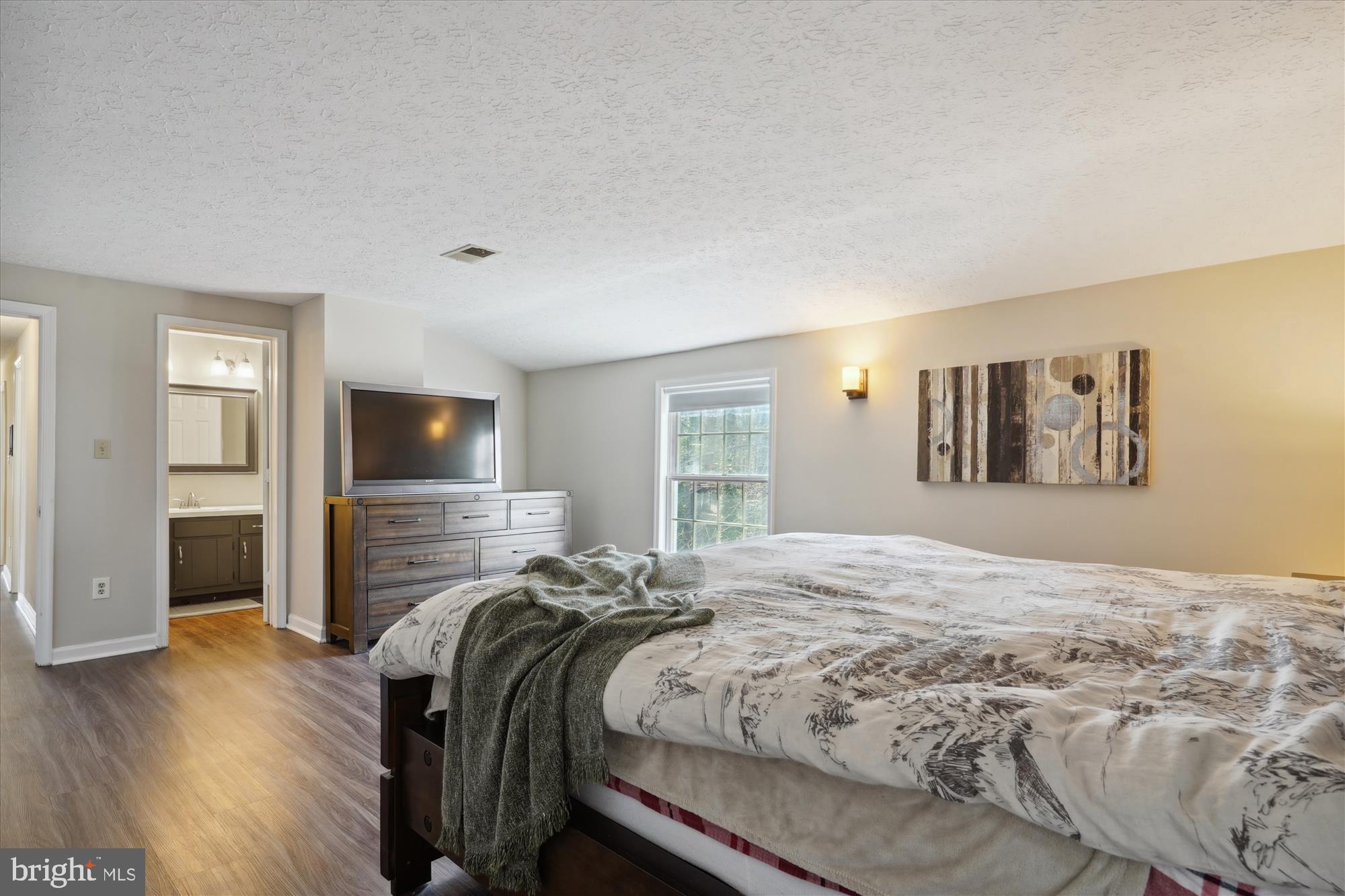 MONTCLAIR - Residential