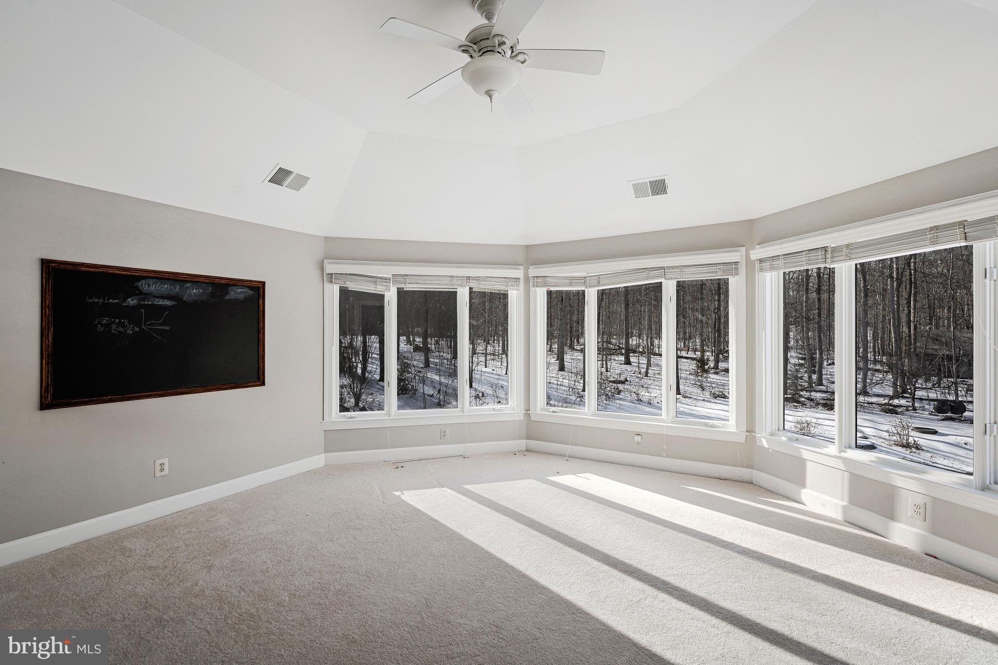 RED CEDAR WEST - Residential