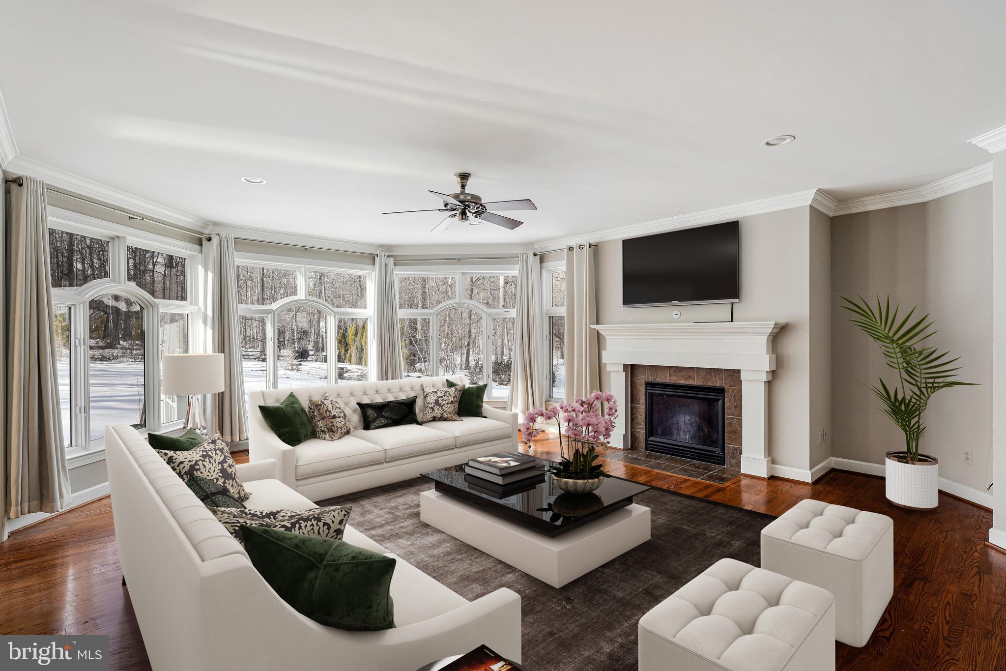 RED CEDAR WEST - Residential