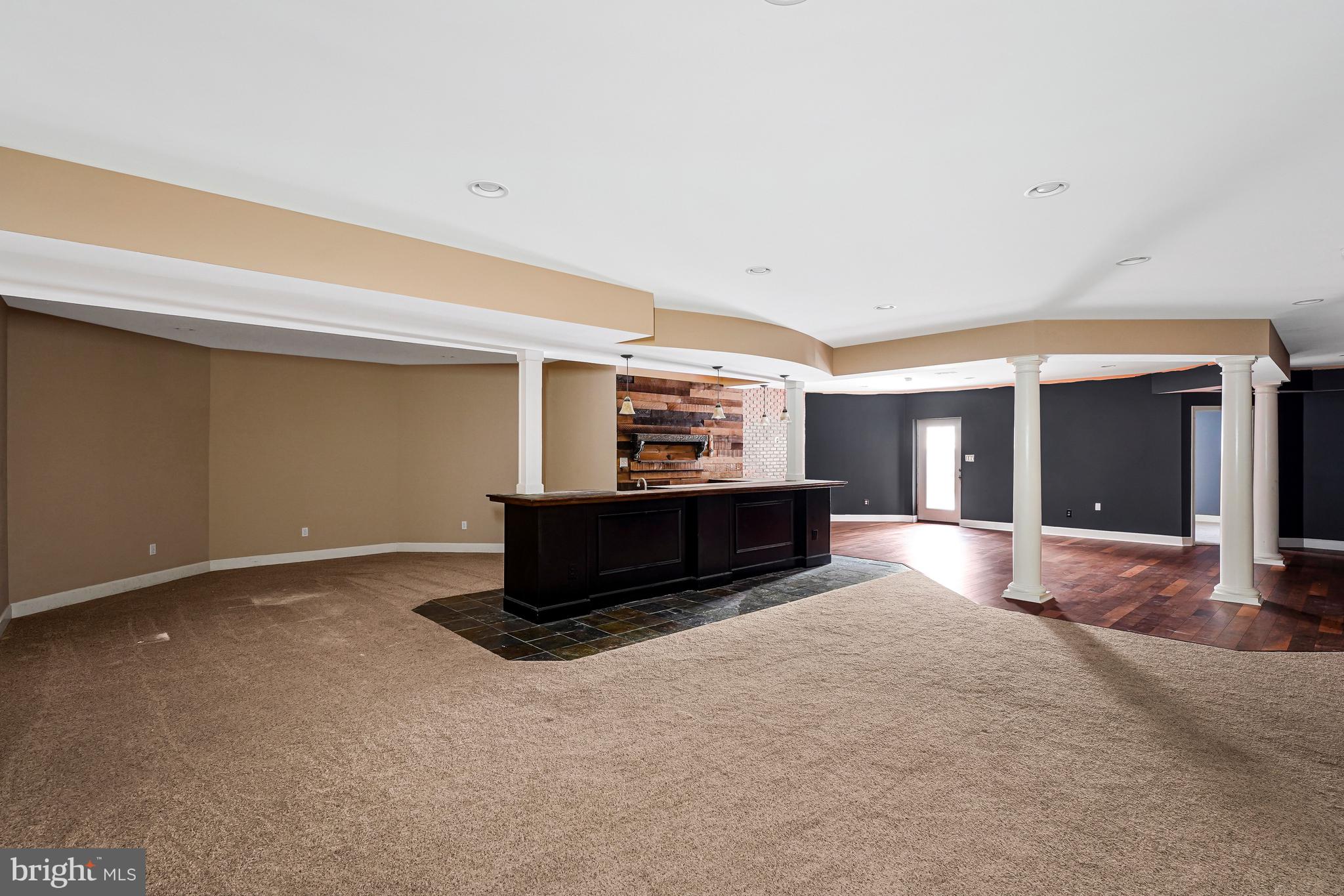 RED CEDAR WEST - Residential