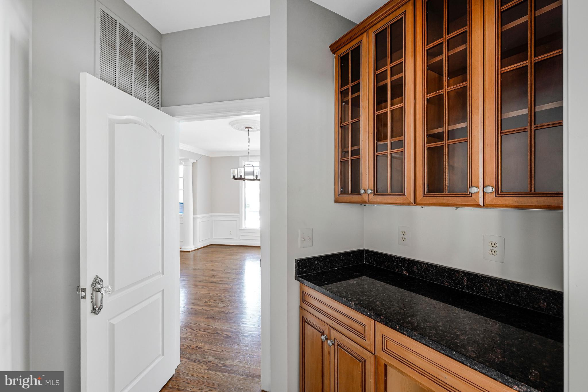 RED CEDAR WEST - Residential