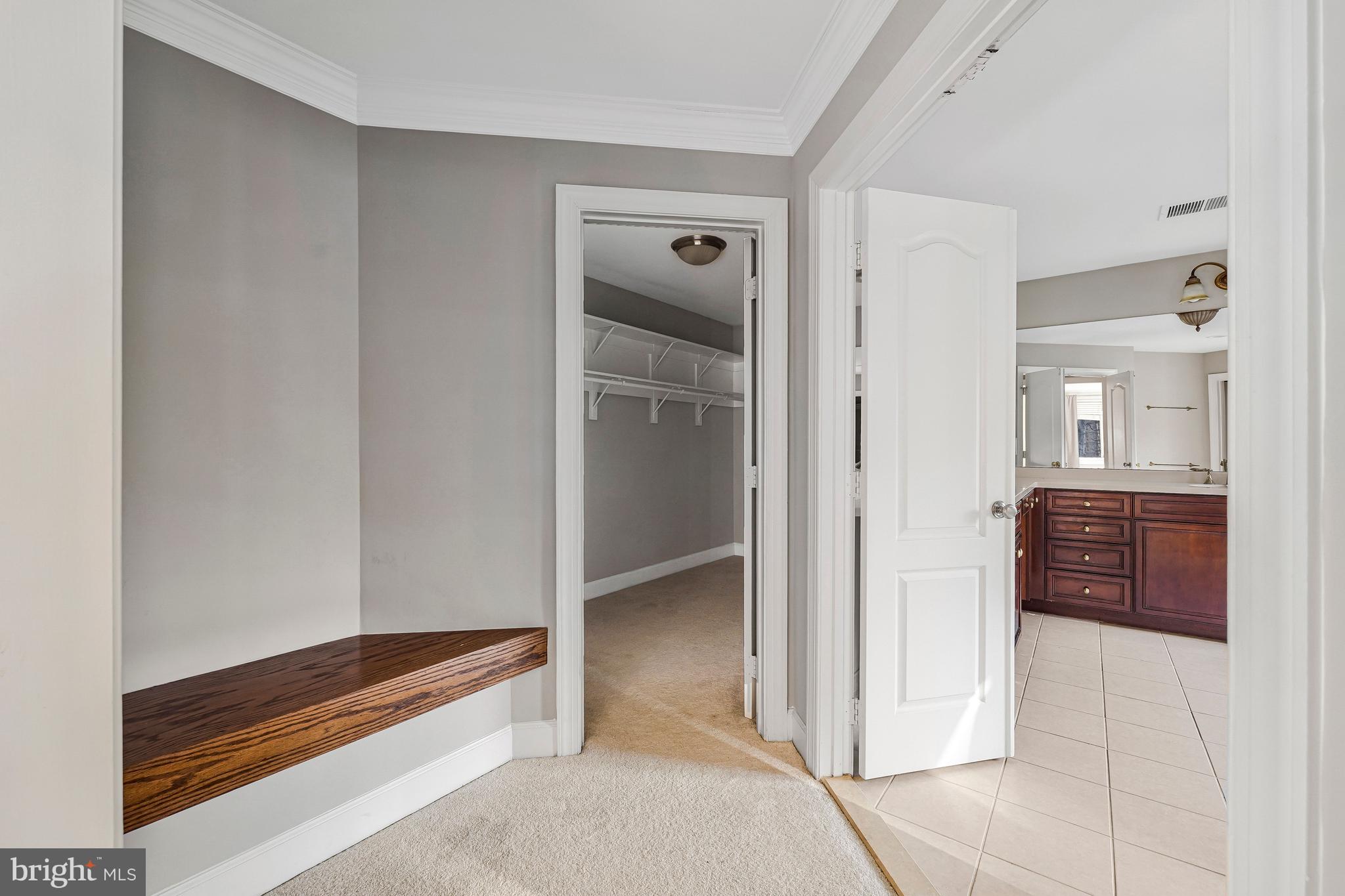 RED CEDAR WEST - Residential