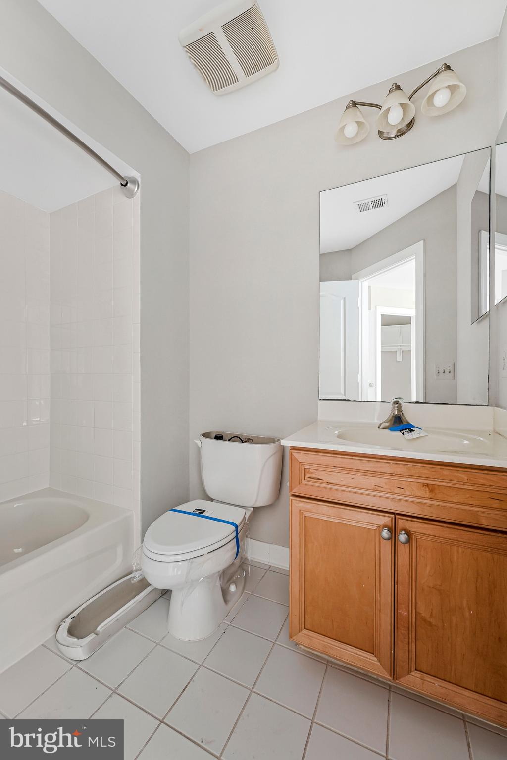 RED CEDAR WEST - Residential