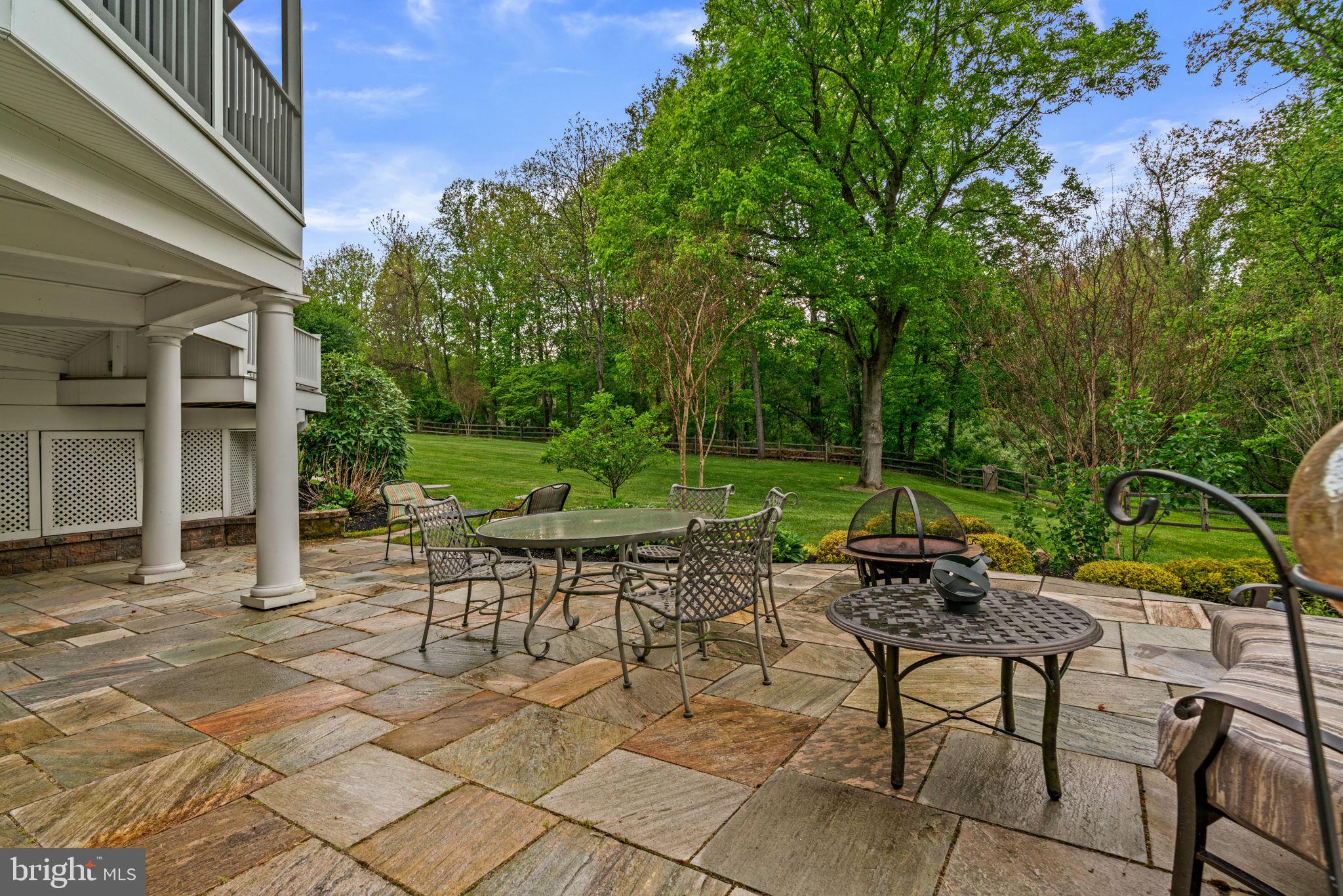 BIG BRANCH OVERLOOK - Residential