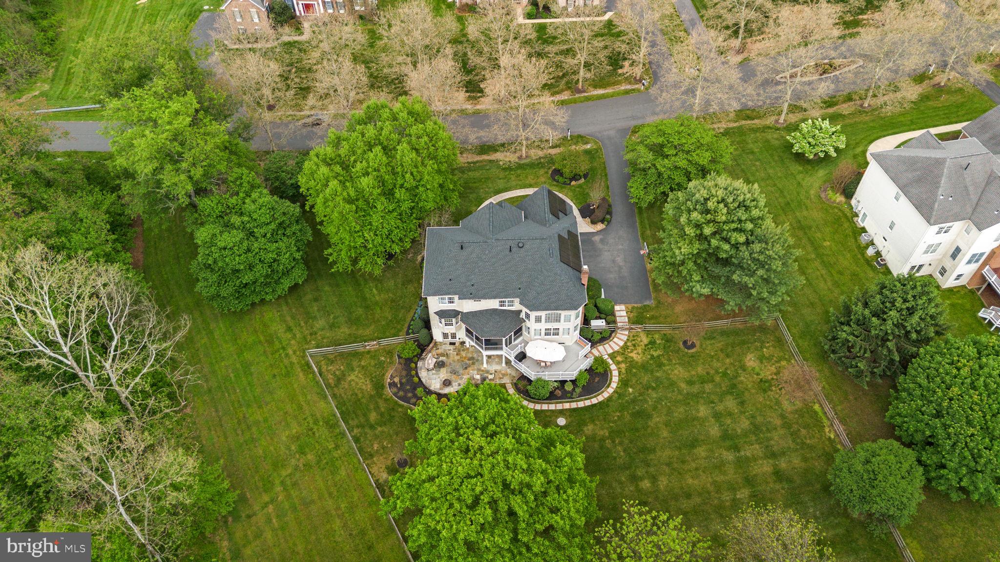 BIG BRANCH OVERLOOK - Residential