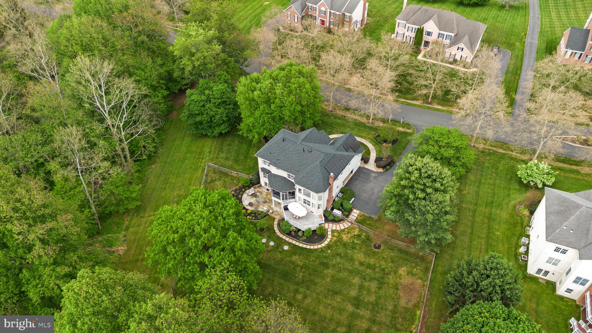 BIG BRANCH OVERLOOK - Residential