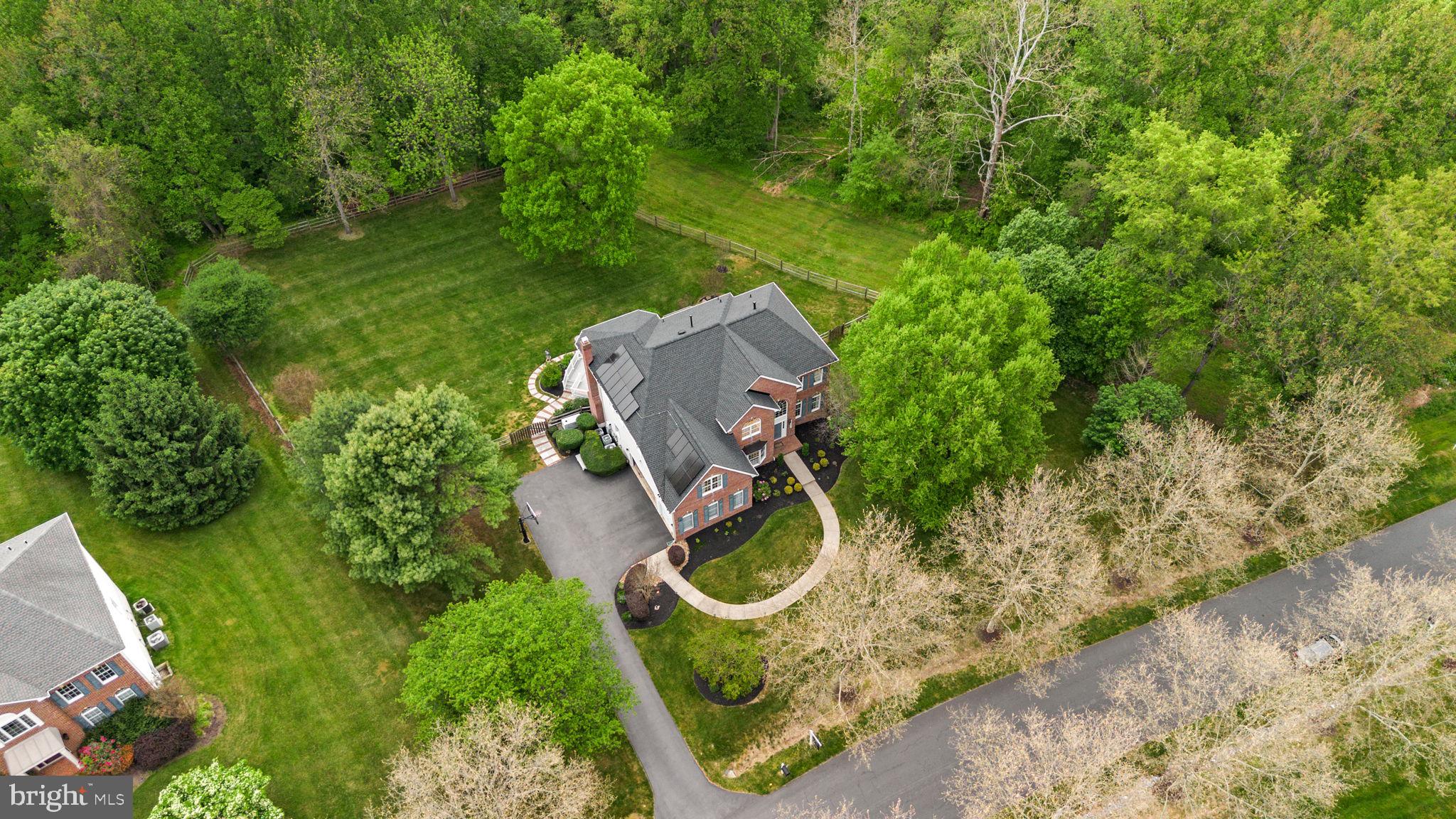 BIG BRANCH OVERLOOK - Residential