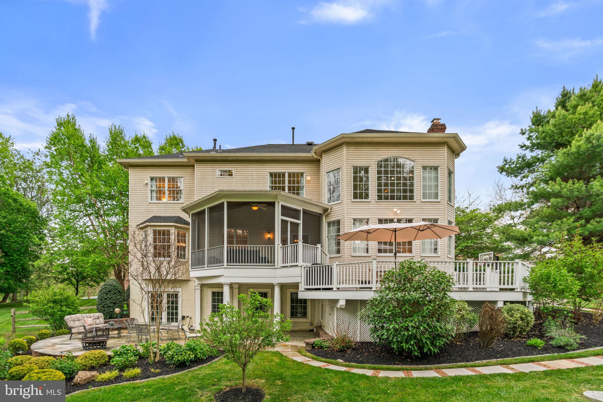 BIG BRANCH OVERLOOK - Residential