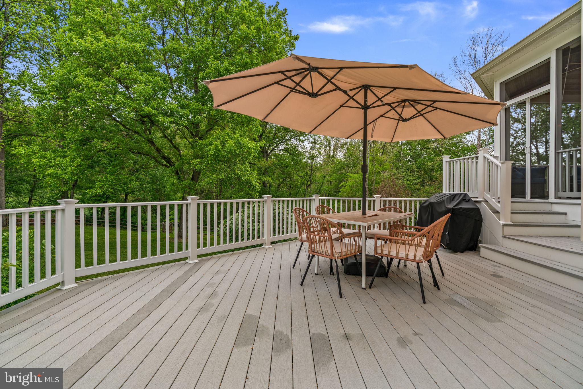 BIG BRANCH OVERLOOK - Residential