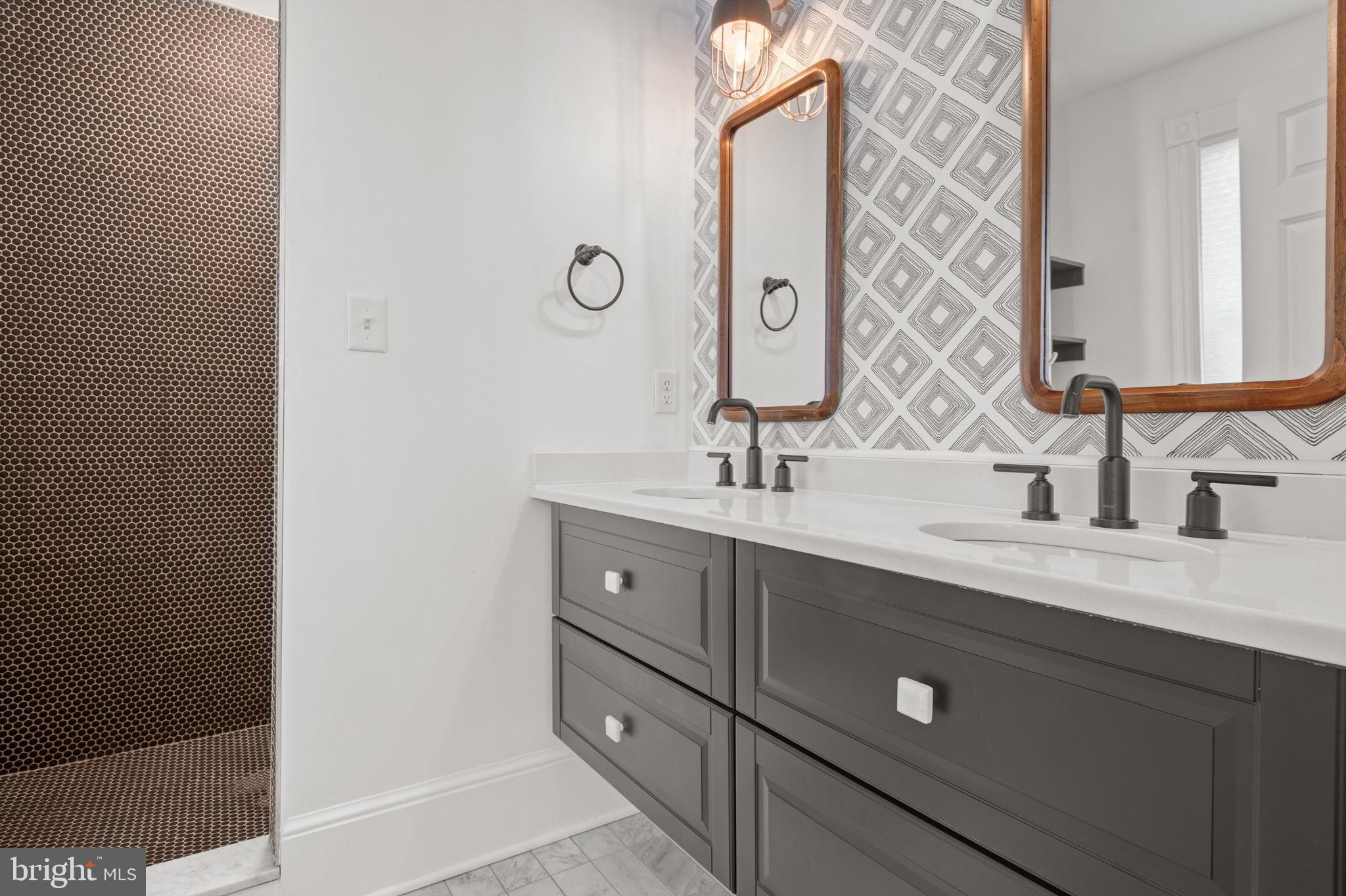 STADIUM DISTRICT - Residential