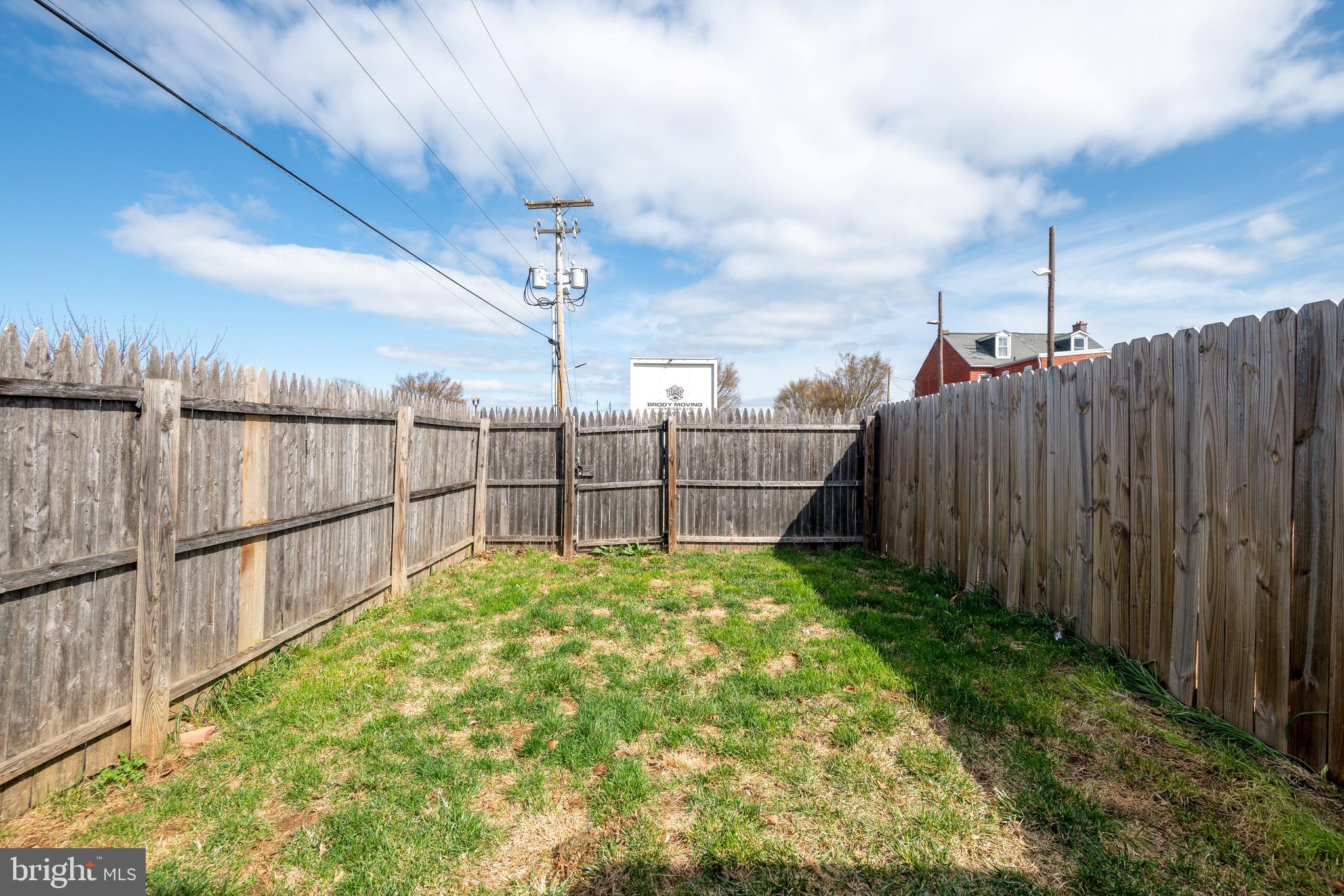 STADIUM DISTRICT - Residential