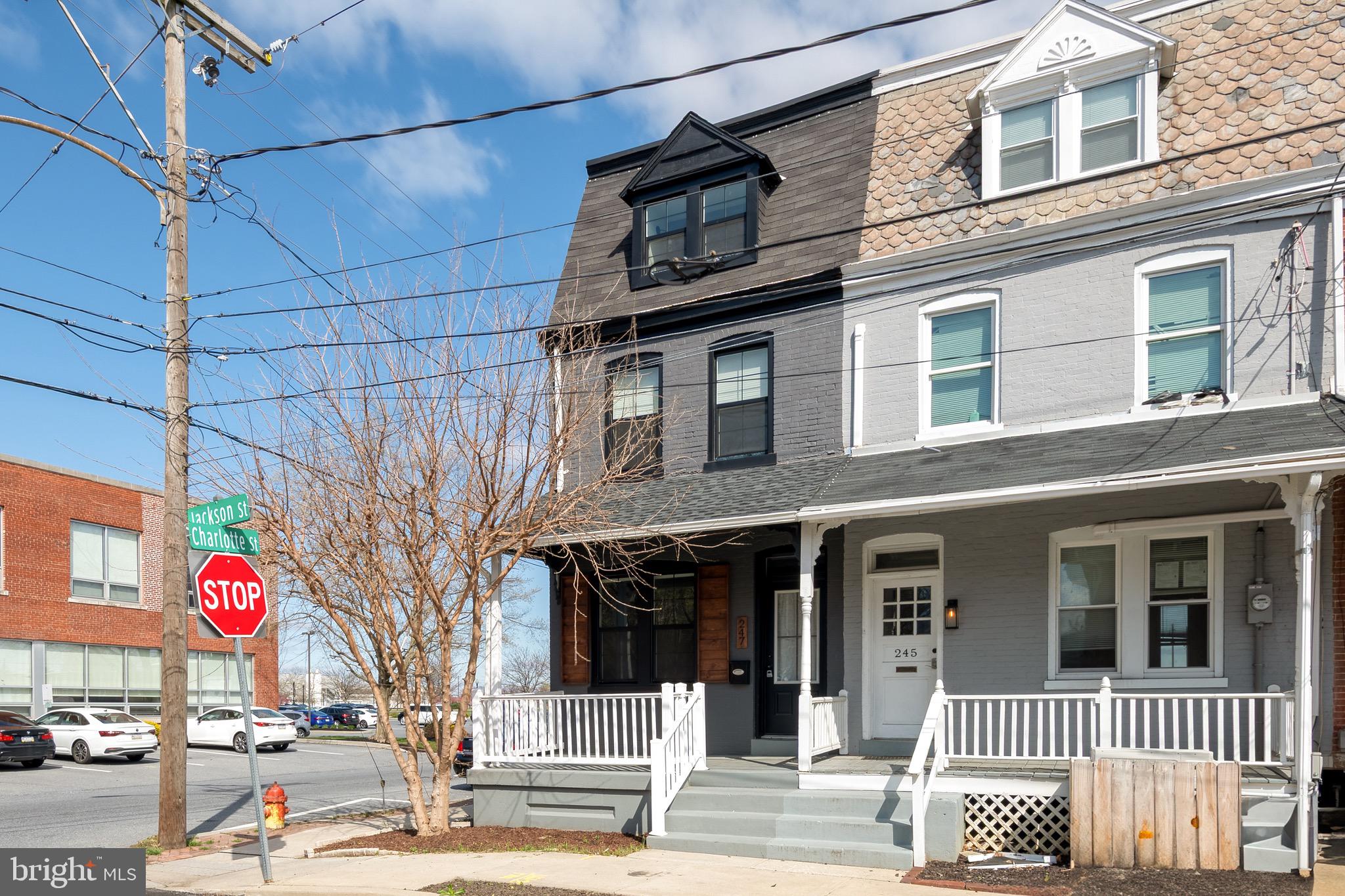 STADIUM DISTRICT - Residential