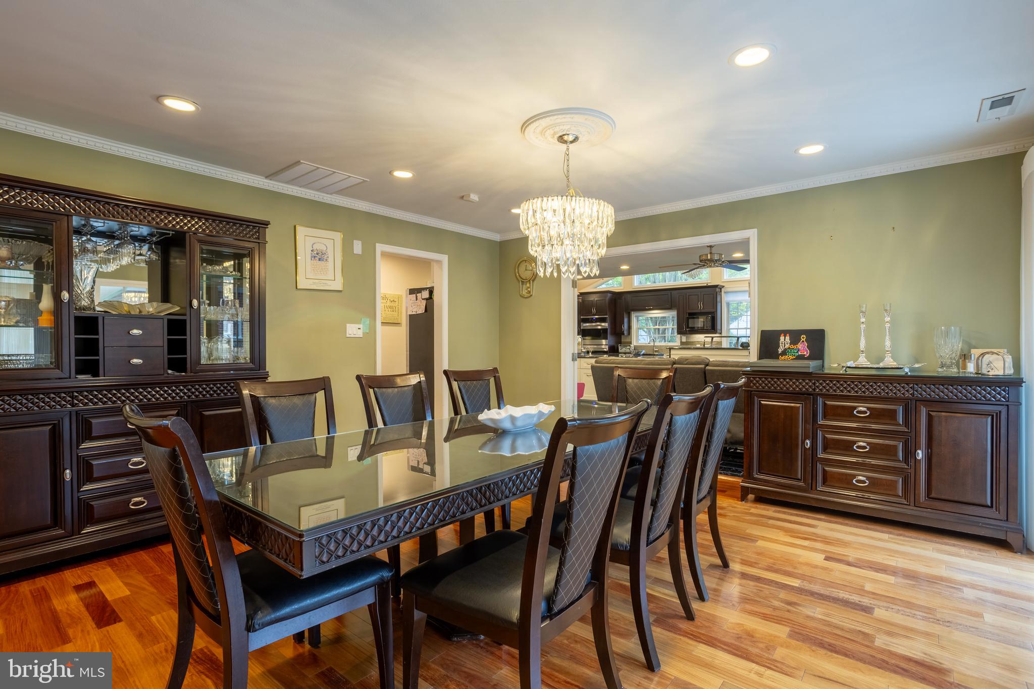 LONG MEADOW ESTATES - Residential