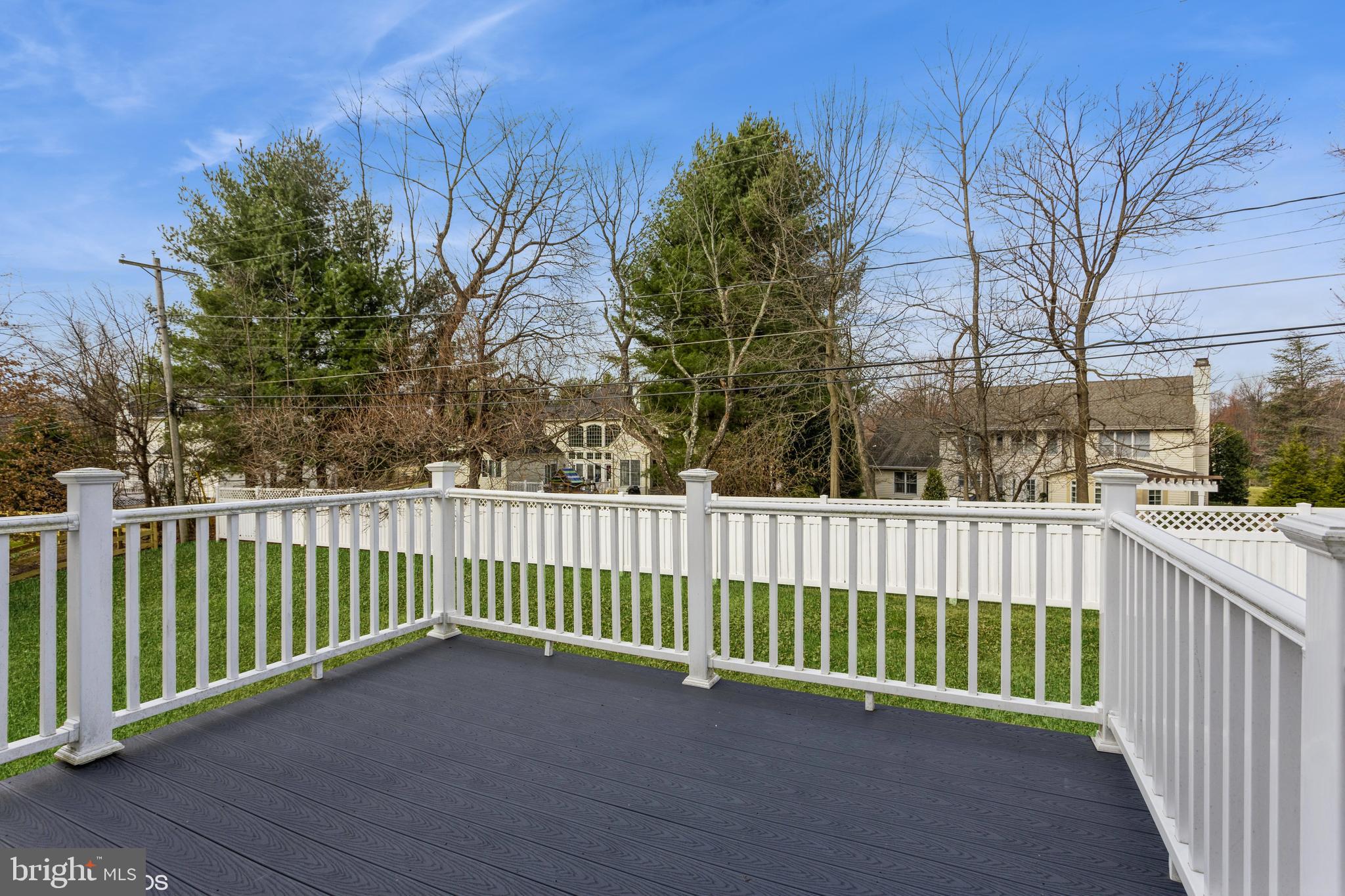 LONG MEADOW ESTATES - Residential