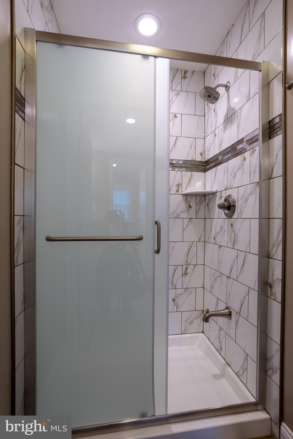 LONG MEADOW ESTATES - Residential