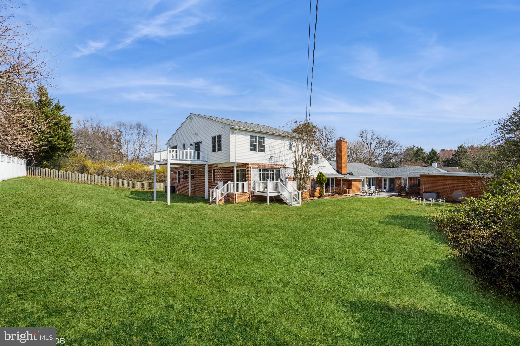 LONG MEADOW ESTATES - Residential