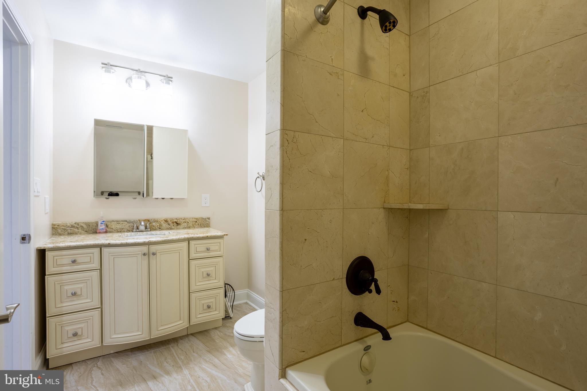 LONG MEADOW ESTATES - Residential