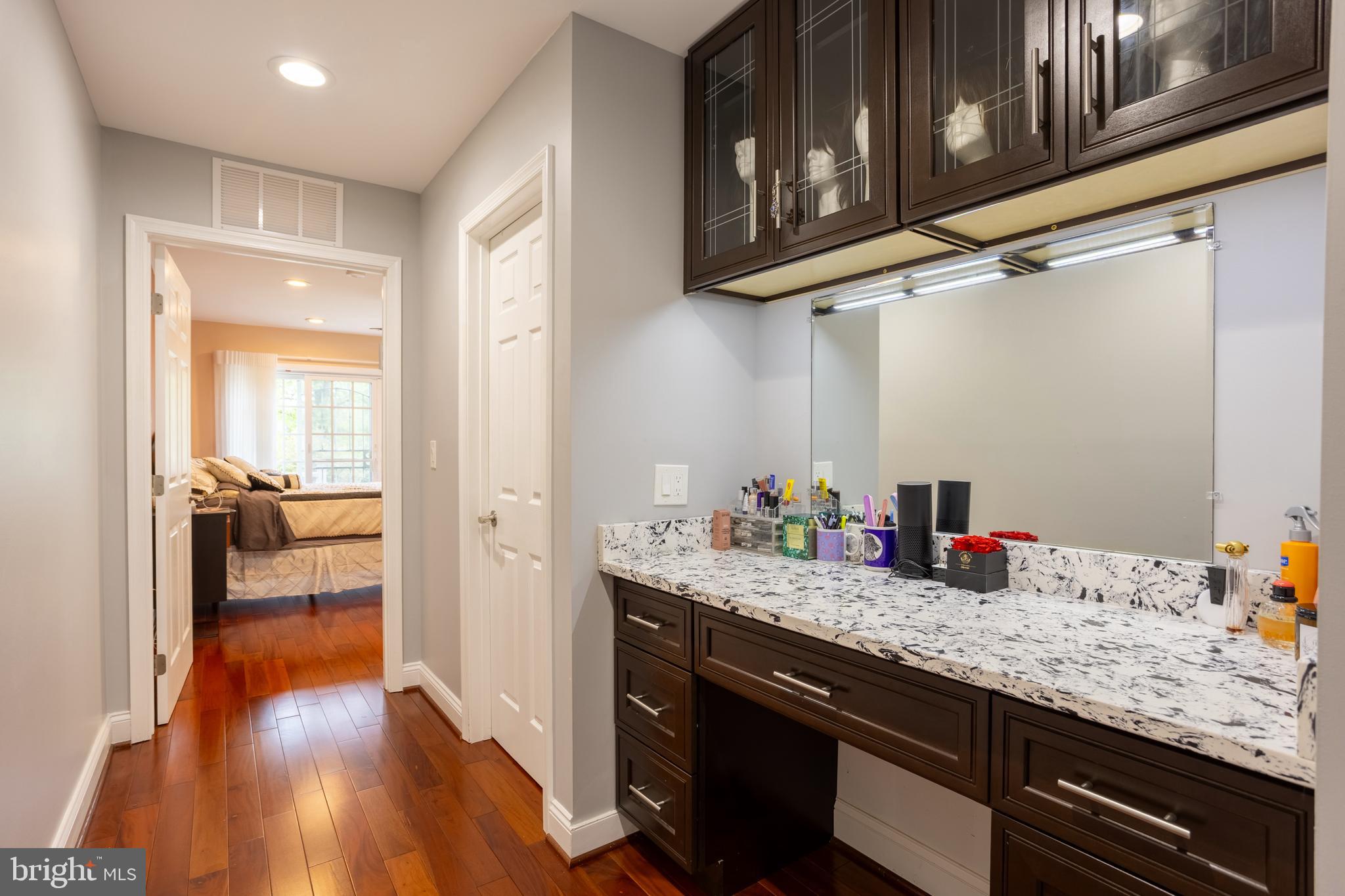 LONG MEADOW ESTATES - Residential
