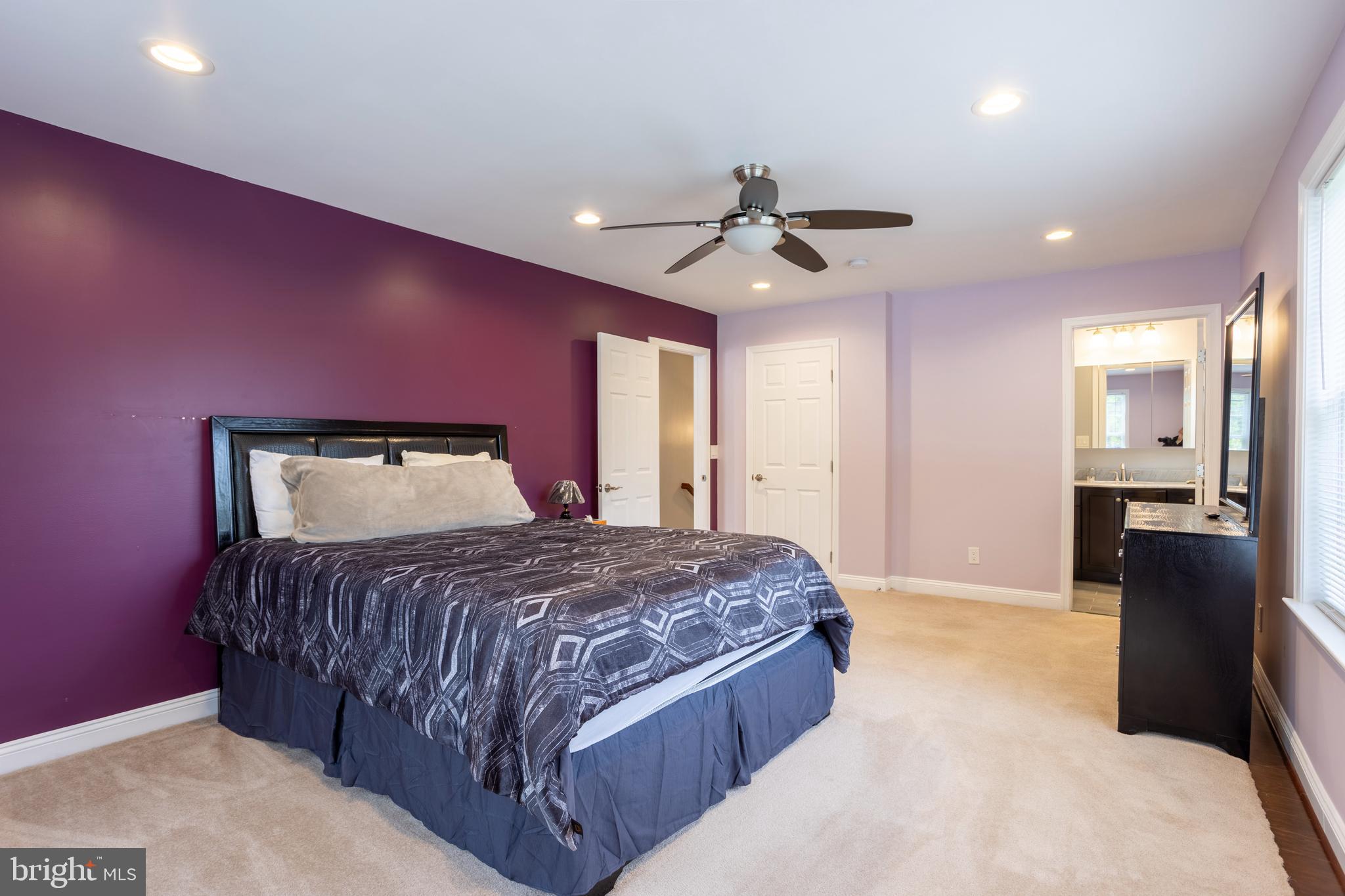 LONG MEADOW ESTATES - Residential