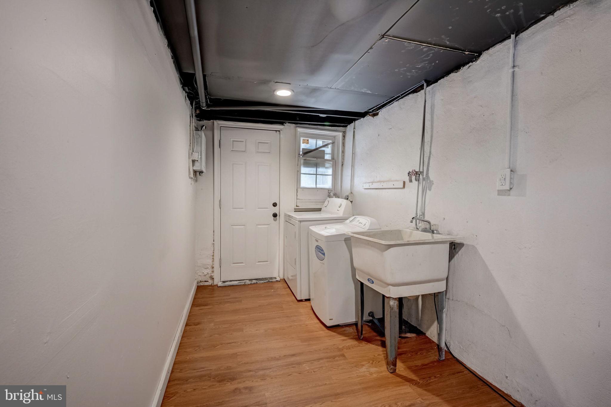 LANSDOWNE - Residential