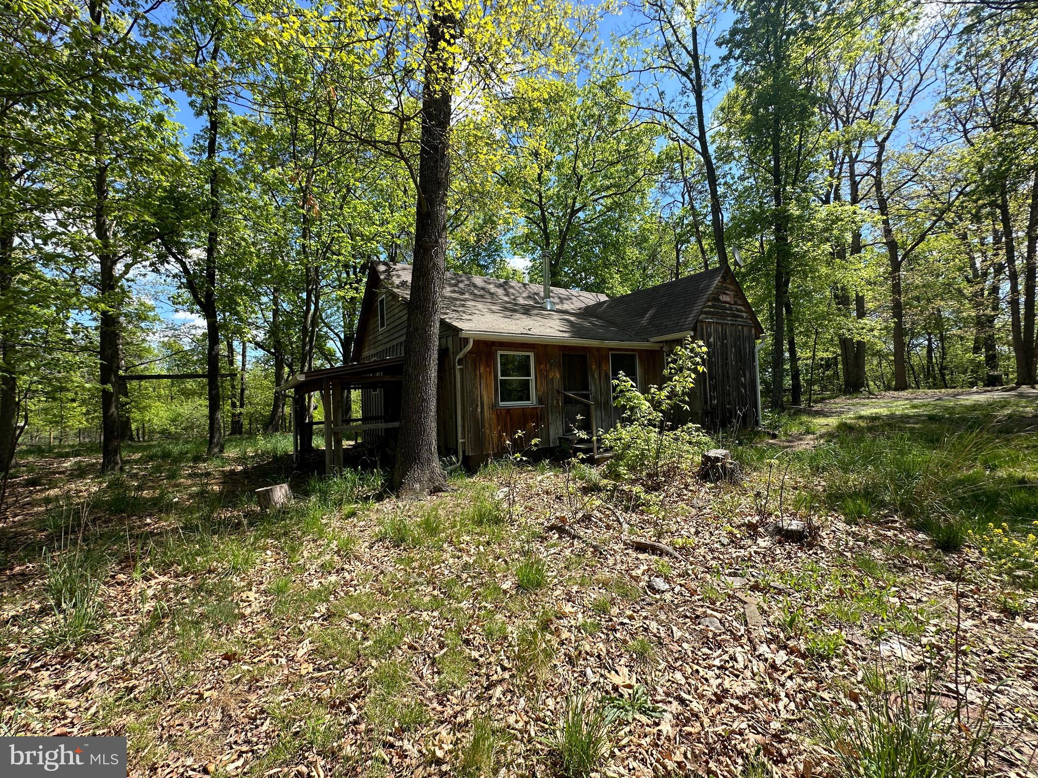 NO SUBDIVISION - Residential