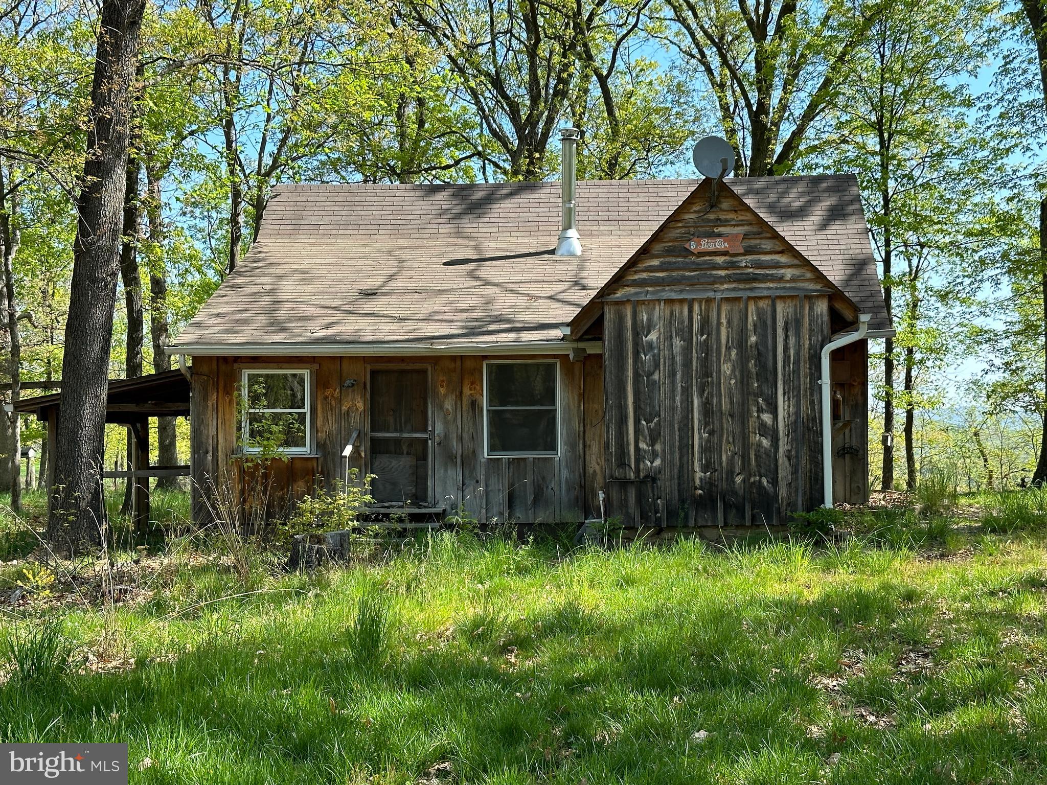 NO SUBDIVISION - Residential