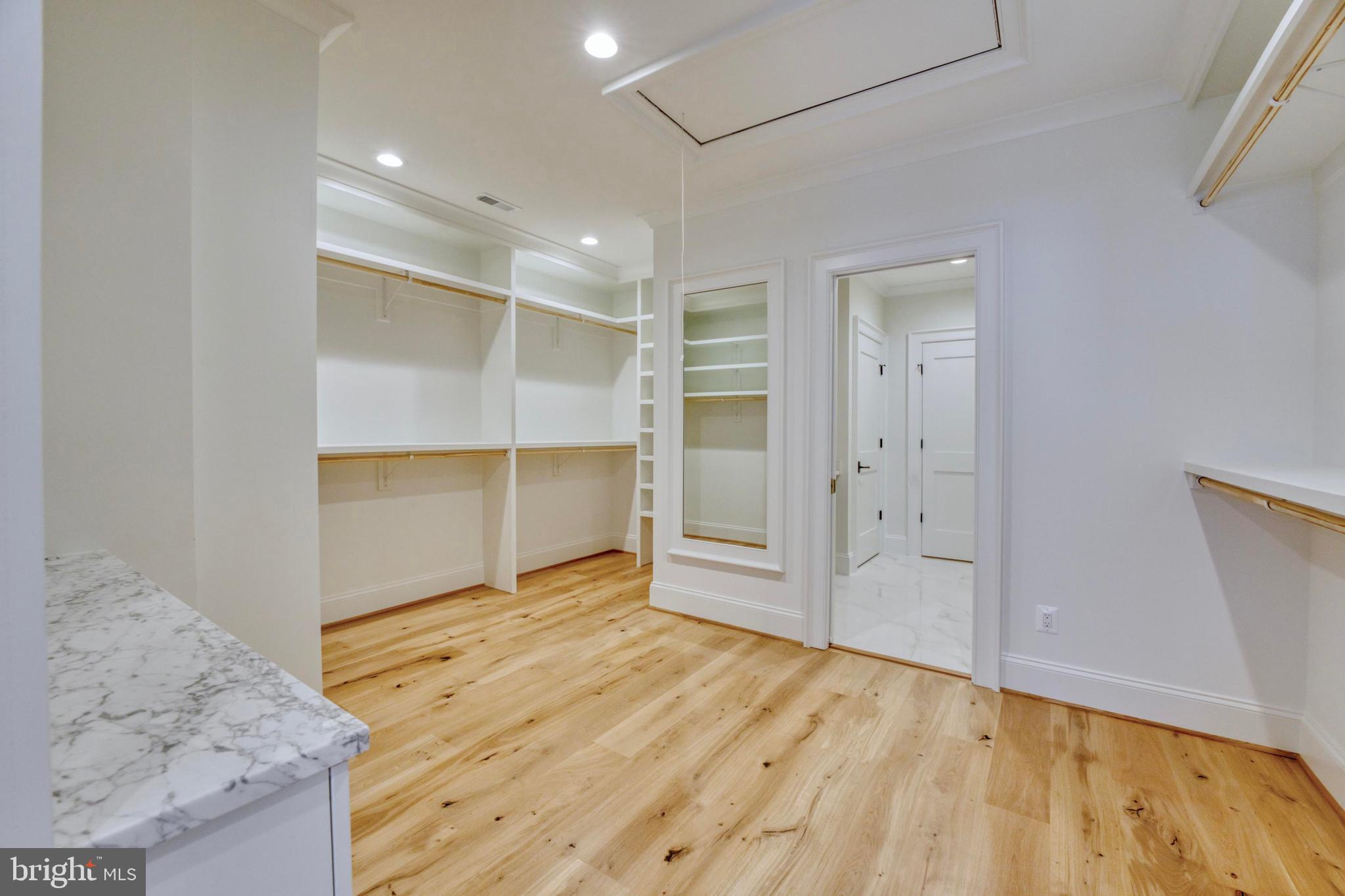 FRANKLIN PARK - Residential