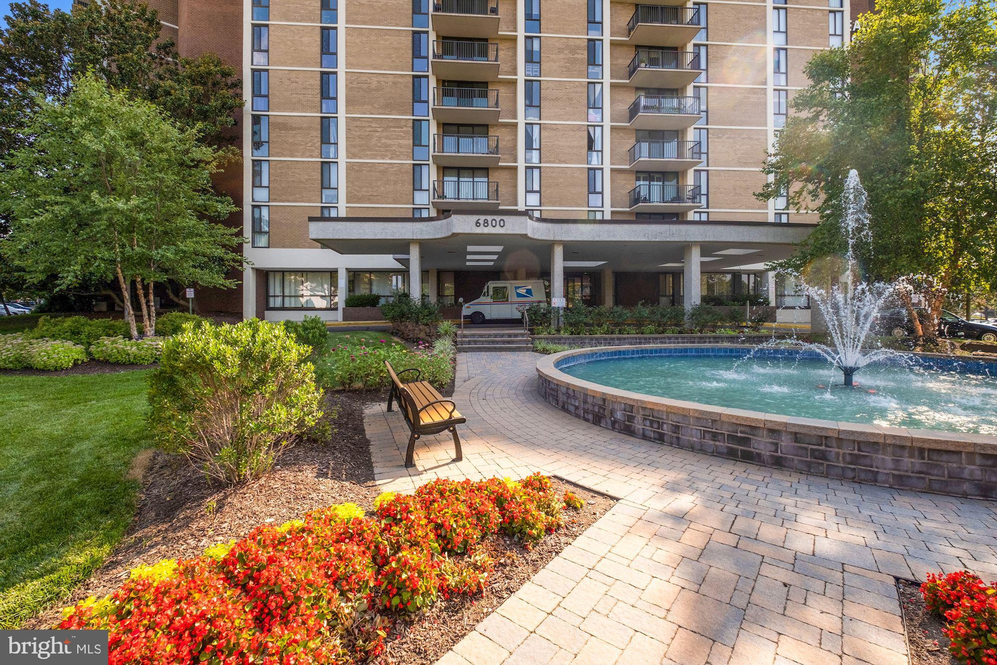 MCLEAN HOUSE - Residential