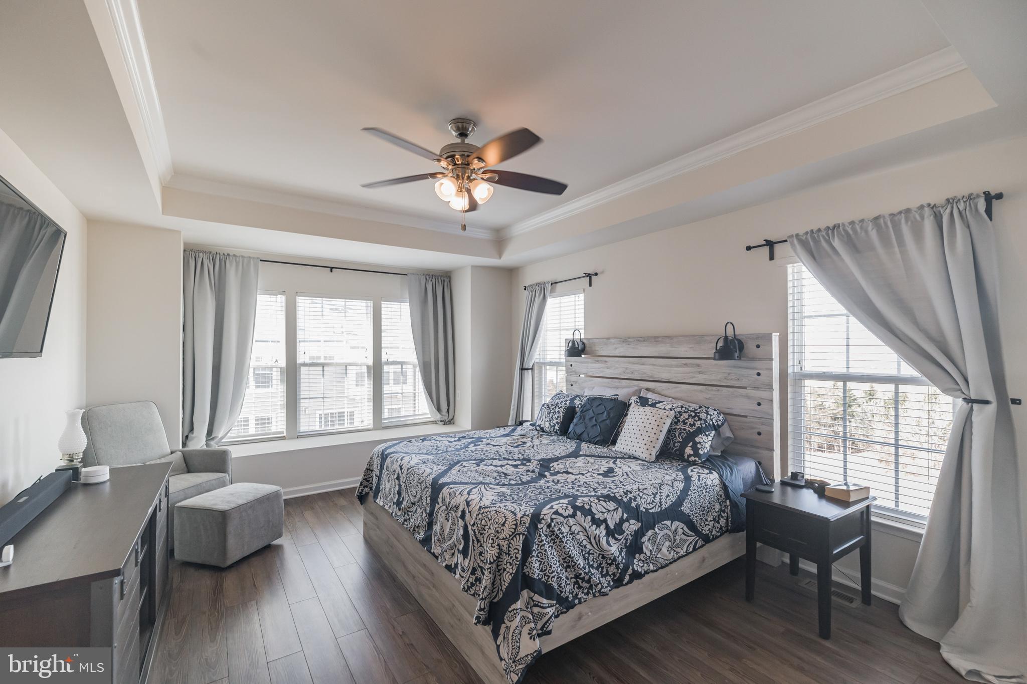 PEMBROOKE - Residential