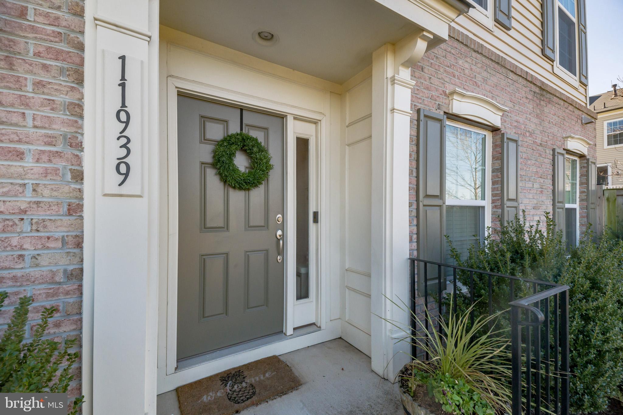 PEMBROOKE - Residential