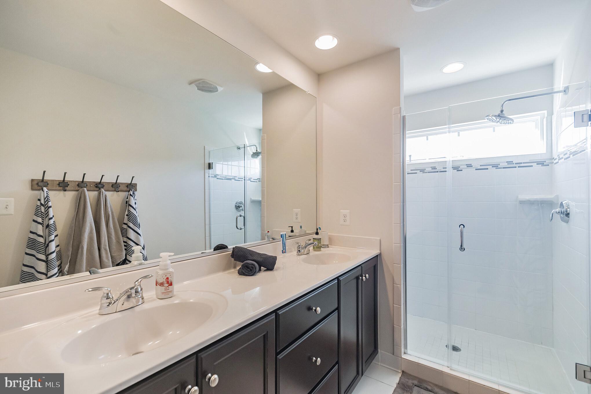 PEMBROOKE - Residential